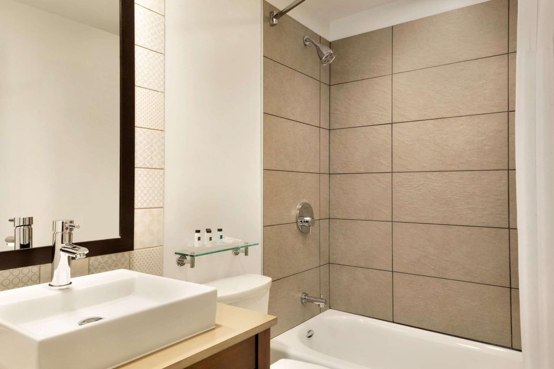 Country Inn & Suites by Radisson, Seattle-Tacoma International Airport, WA gallery photo in SeaTac, WA — image 62