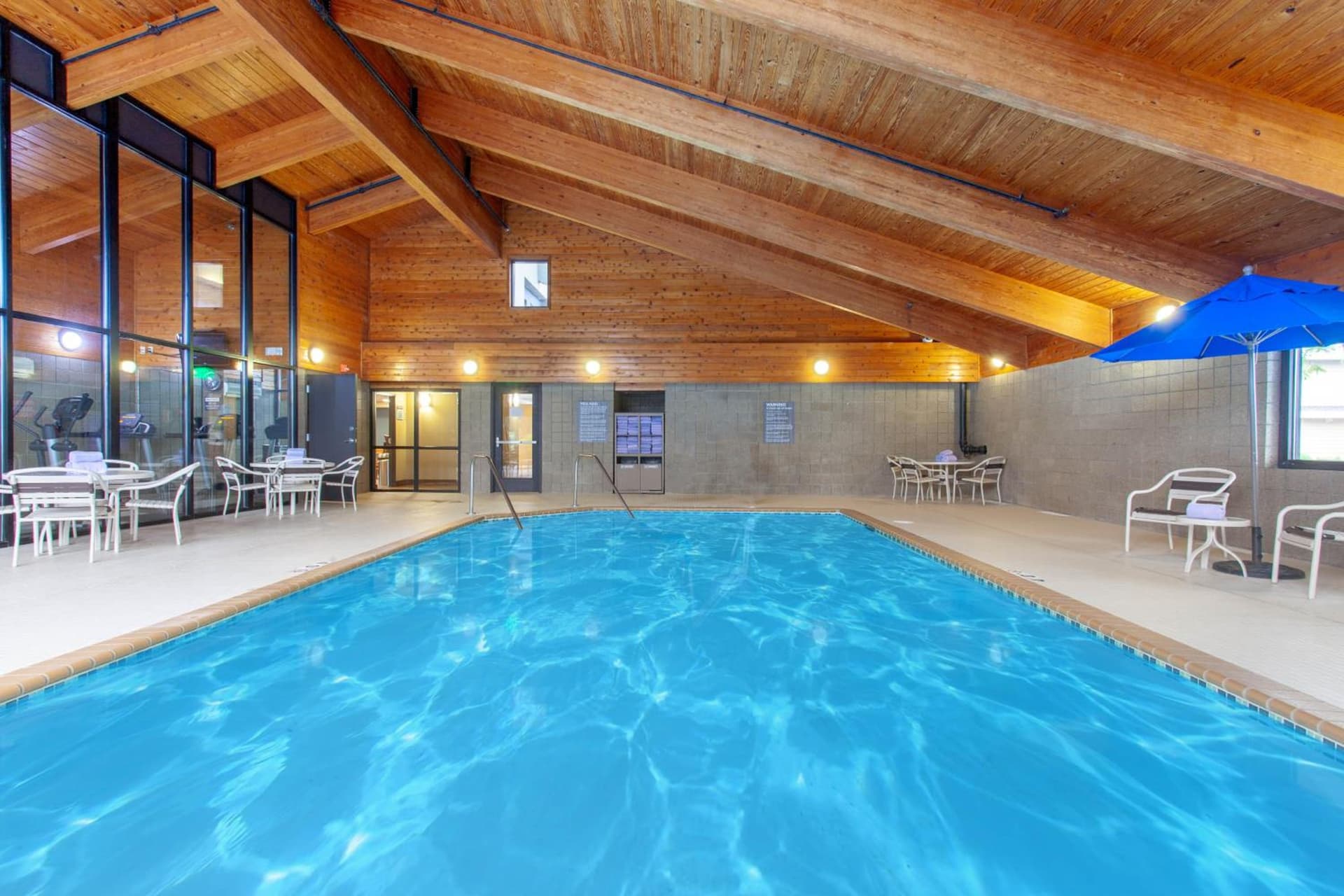 AmericInn by Wyndham Mankato Event Center near MSU interior in Mankato, MN — gallery photo 2