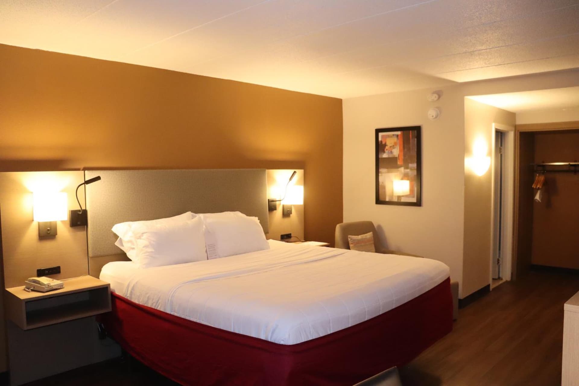 Clarion Hotel & Conference Center Lansing West gallery photo in Lansing, MI — image 63