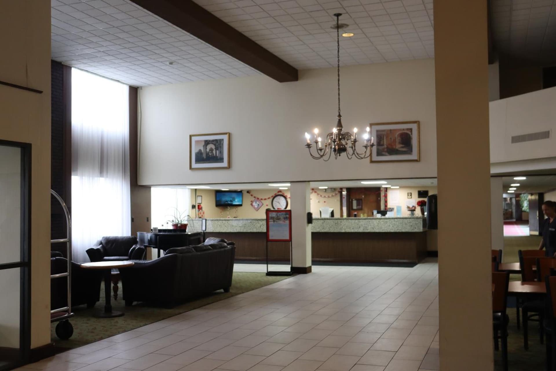 Clarion Hotel & Conference Center Lansing West gallery photo in Lansing, MI — image 24