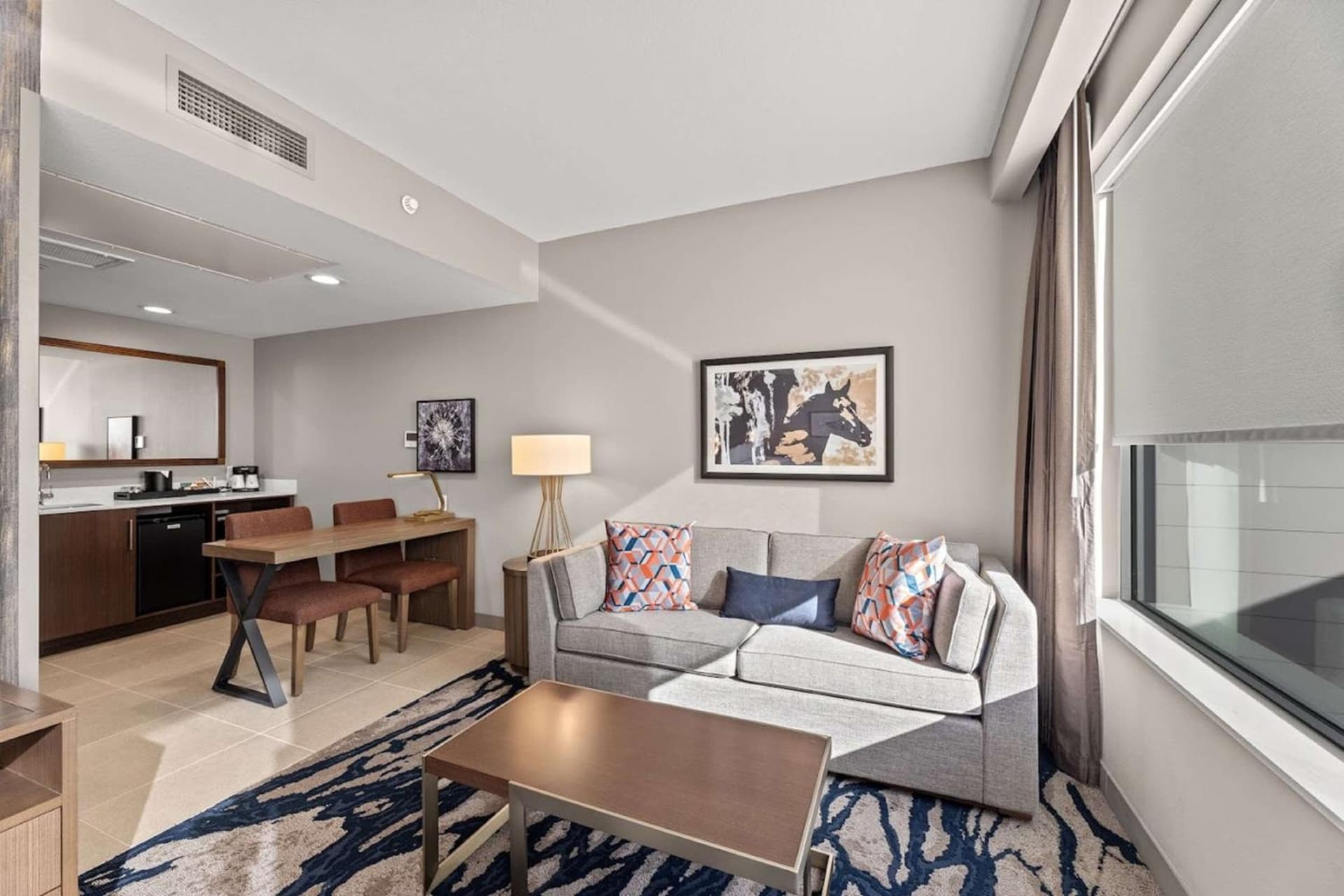 Embassy Suites By Hilton Irving Las Colinas gallery photo in Irving, TX — image 49
