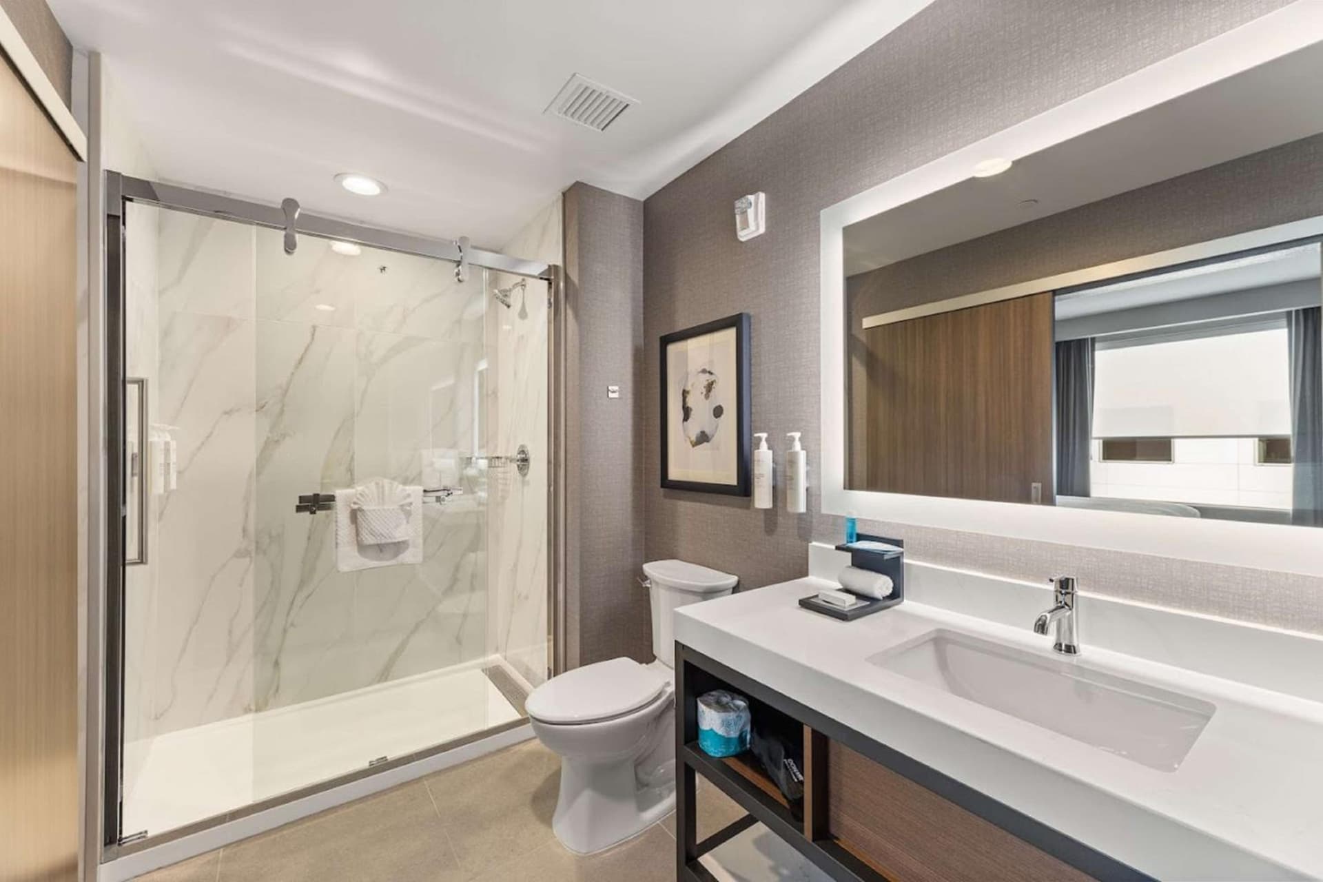 Embassy Suites By Hilton Irving Las Colinas gallery photo in Irving, TX — image 22
