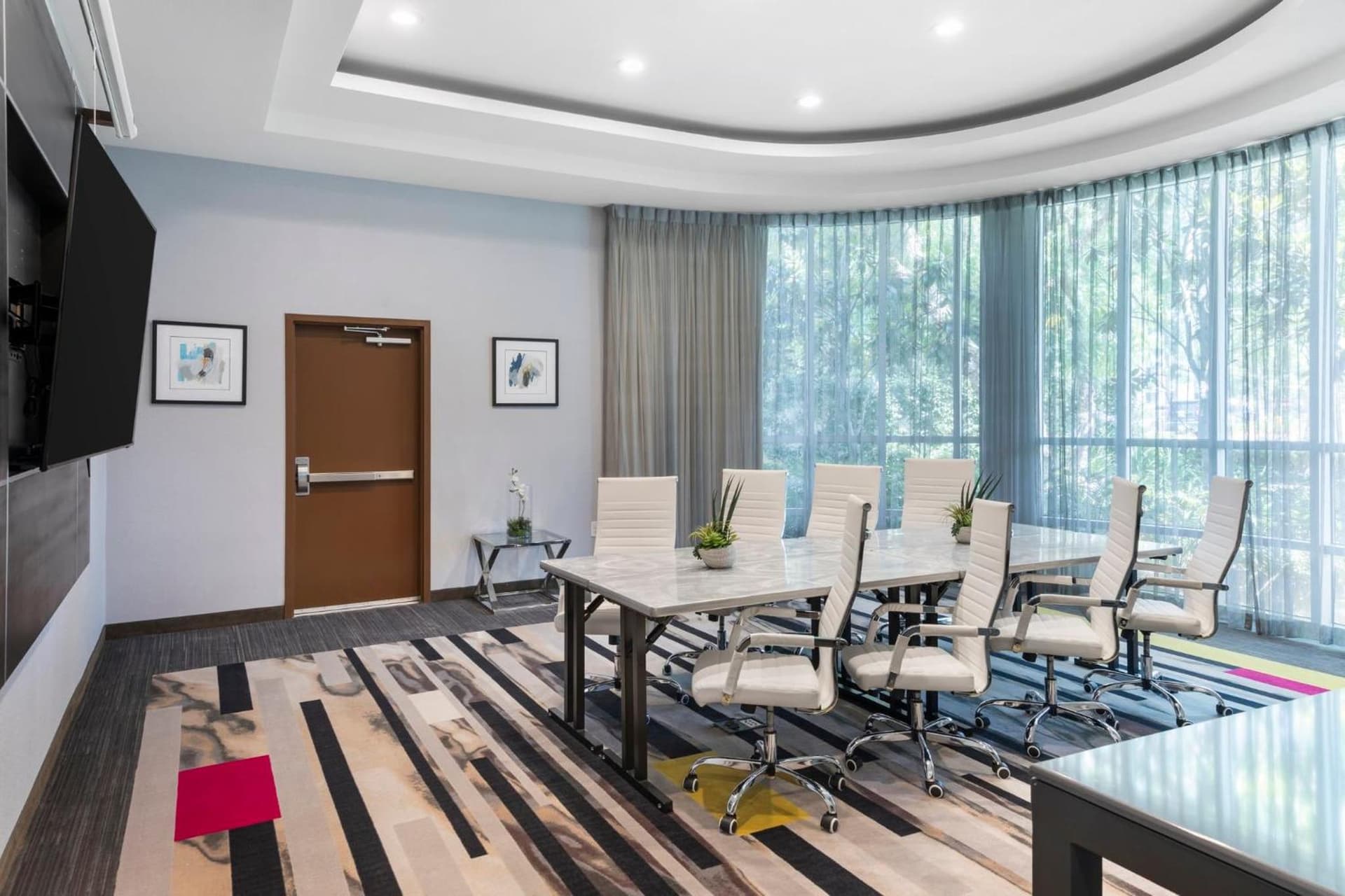 Holiday Inn Express & Suites Anaheim Resort Area by IHG gallery photo in Anaheim, CA — image 45
