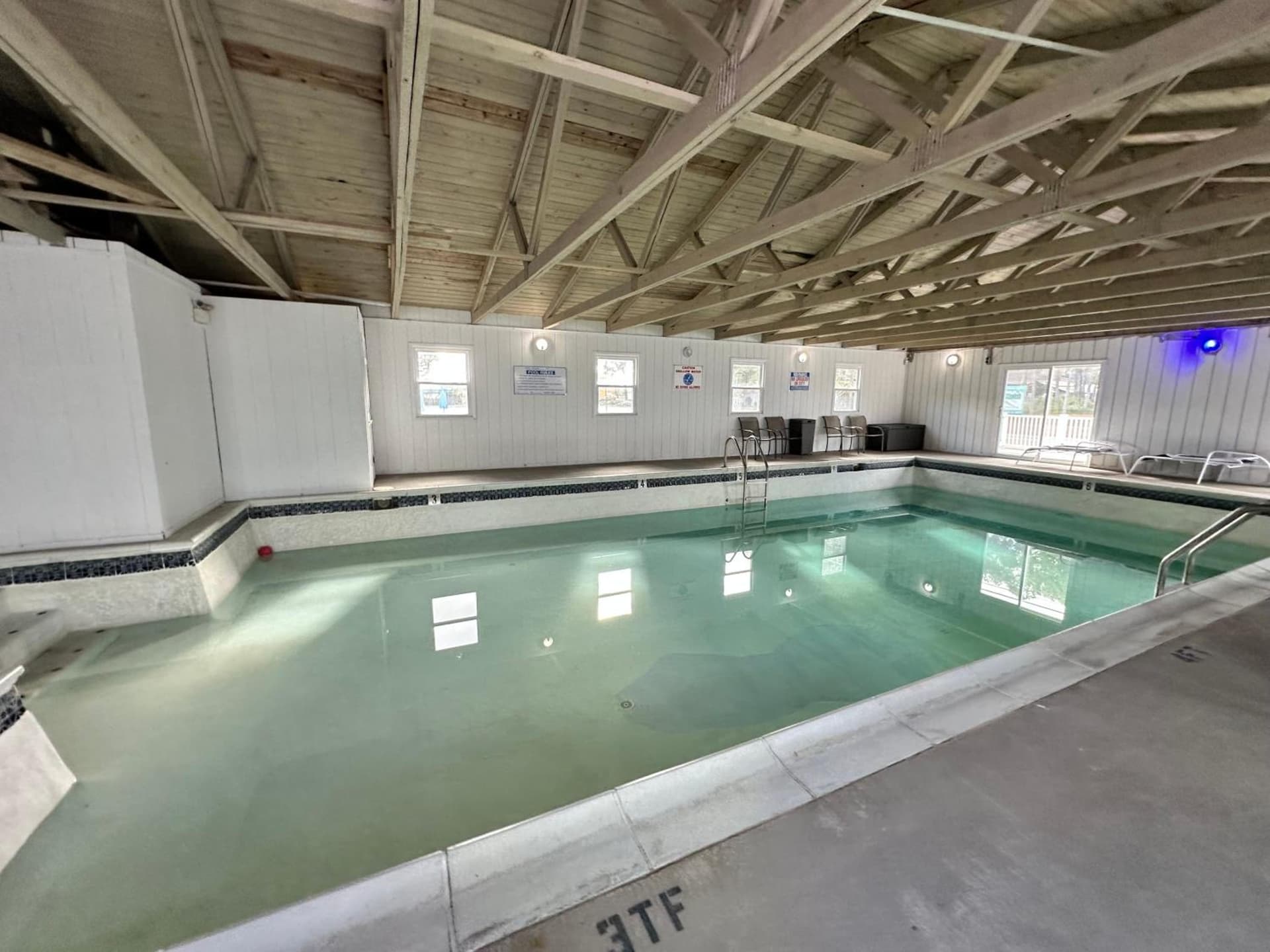 Wave Villa interior in Chincoteague, VA — gallery photo 2