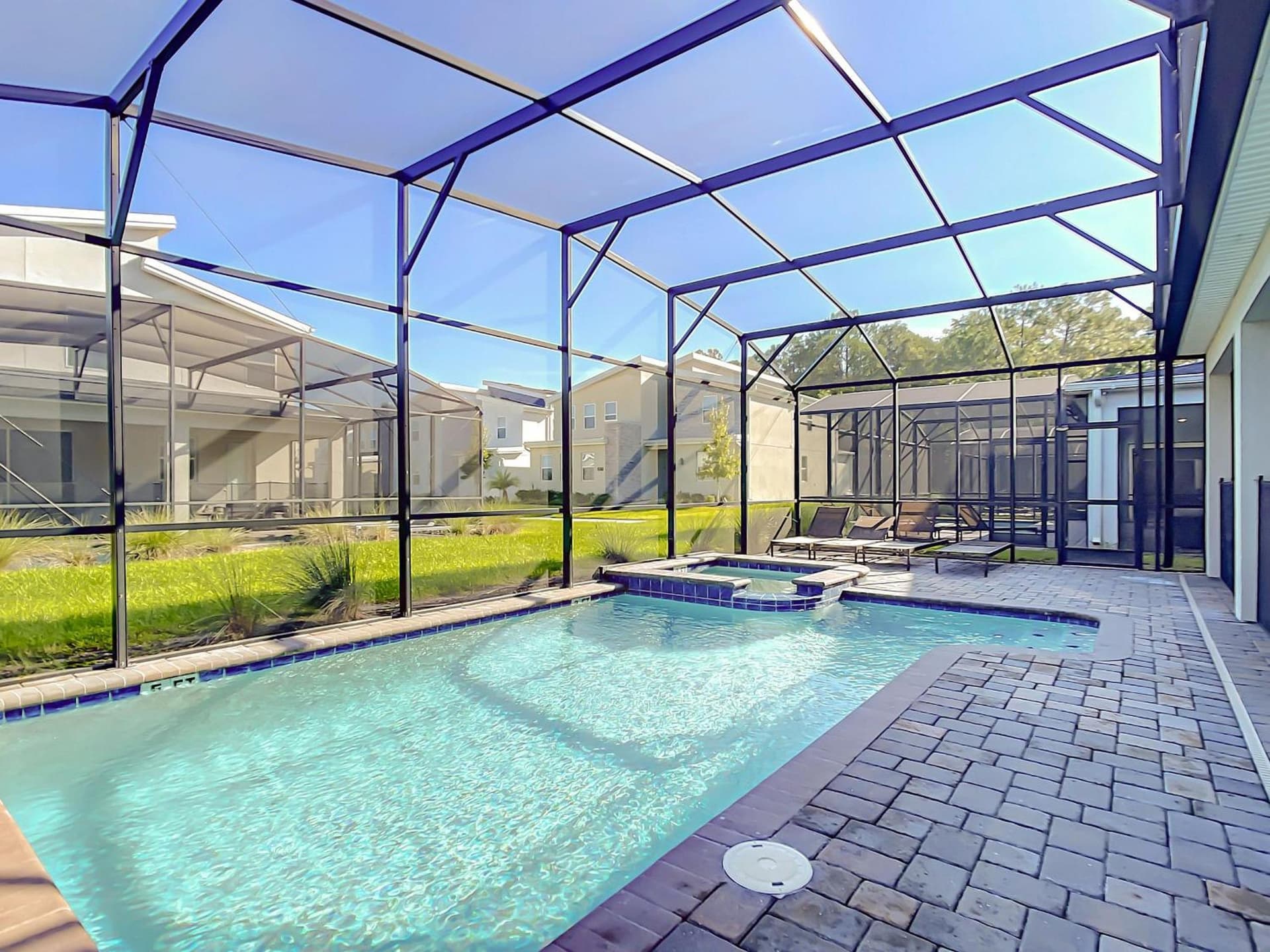Amazing resort home near disney and other parks property views in Kissimmee, FL — gallery photo 3