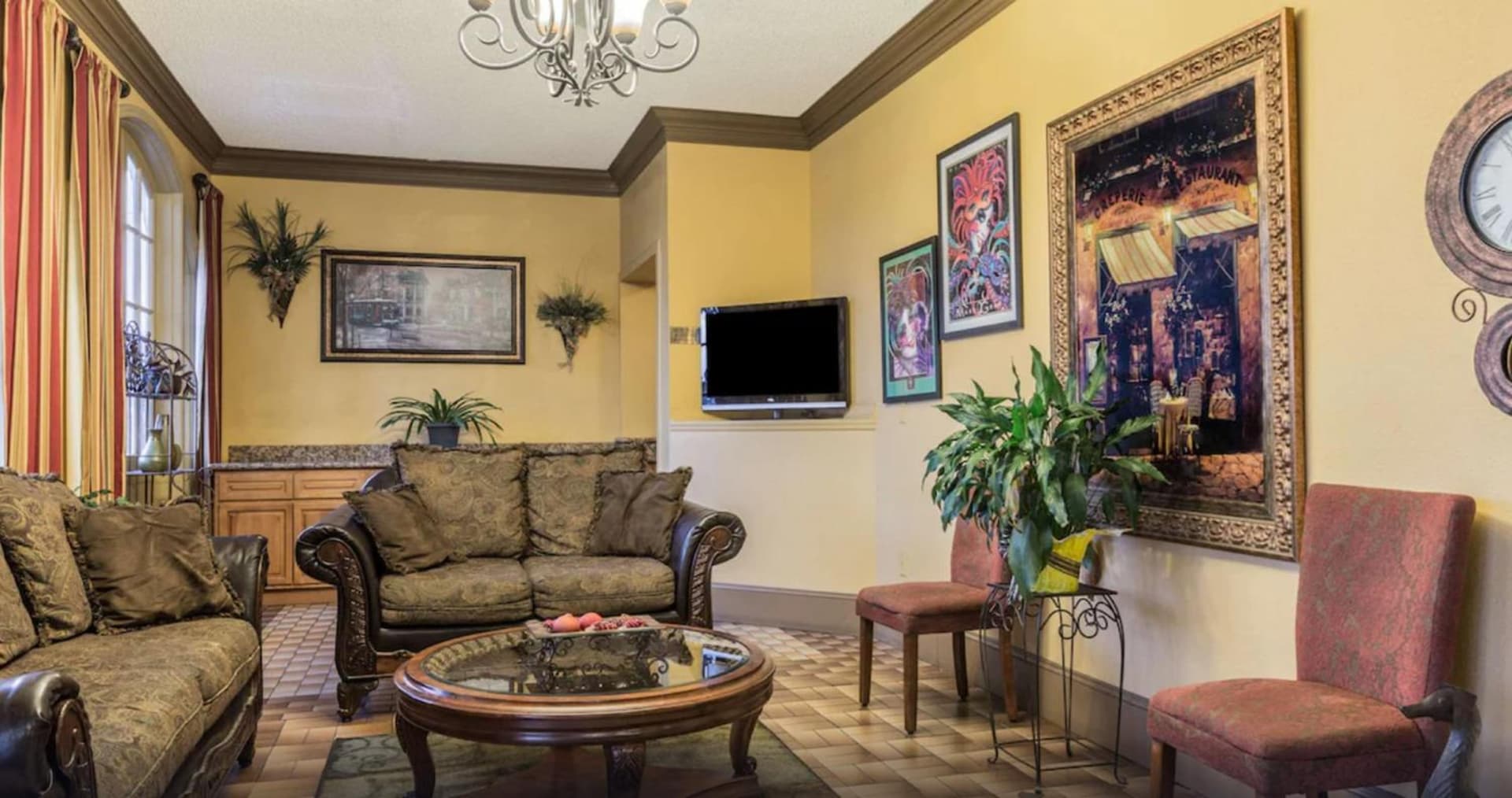 Super 8 by Wyndham New Orleans gallery photo in New Orleans, LA — image 16