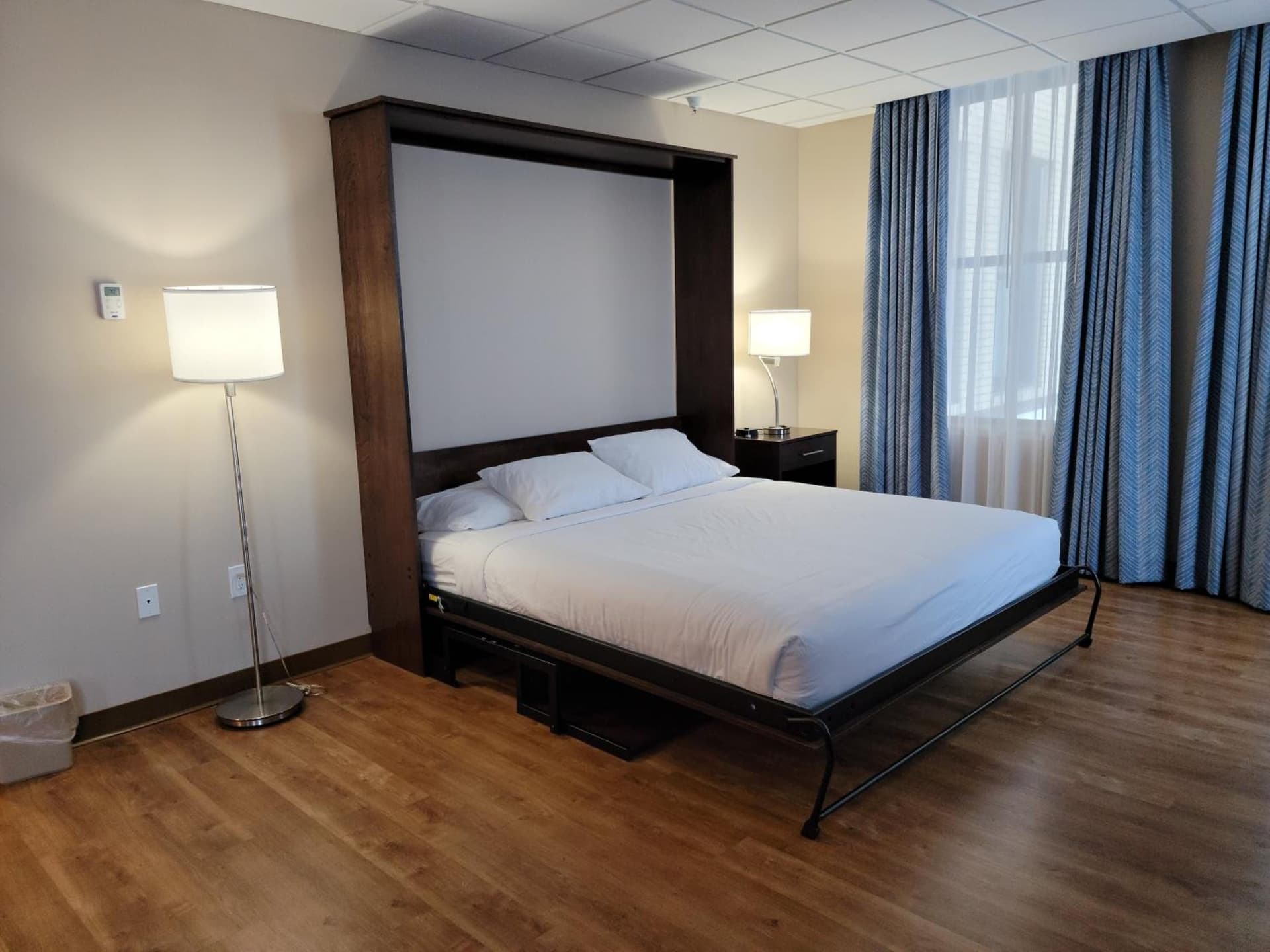 Ariel Broadway Hotel gallery photo in Lorain, OH — image 9