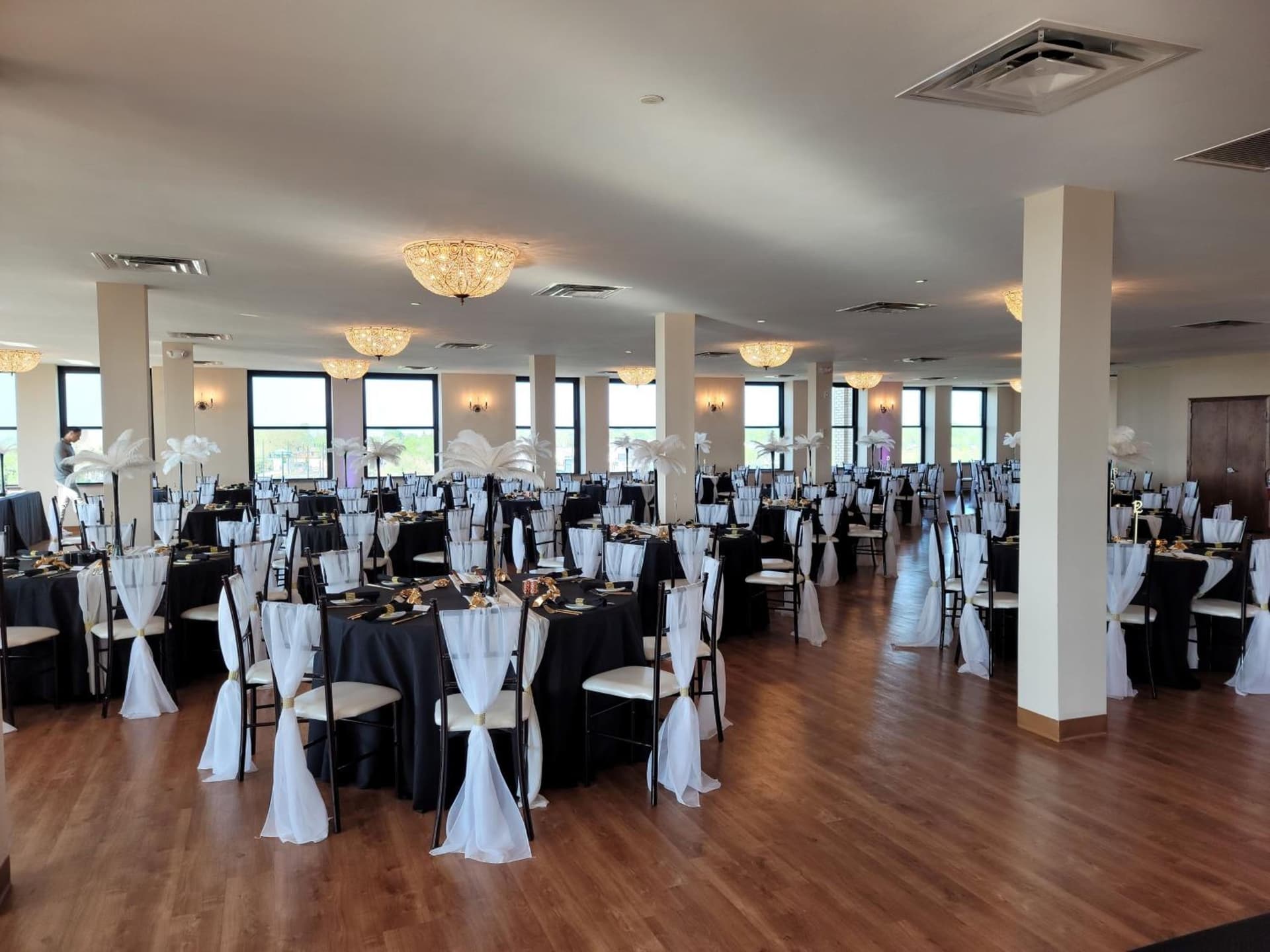 Ariel Broadway Hotel gallery photo in Lorain, OH — image 6