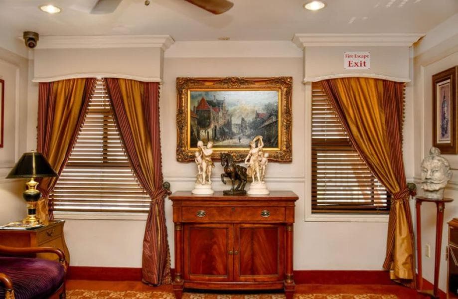 Brand Plaza Hotel gallery photo in Glendale, CA — image 17