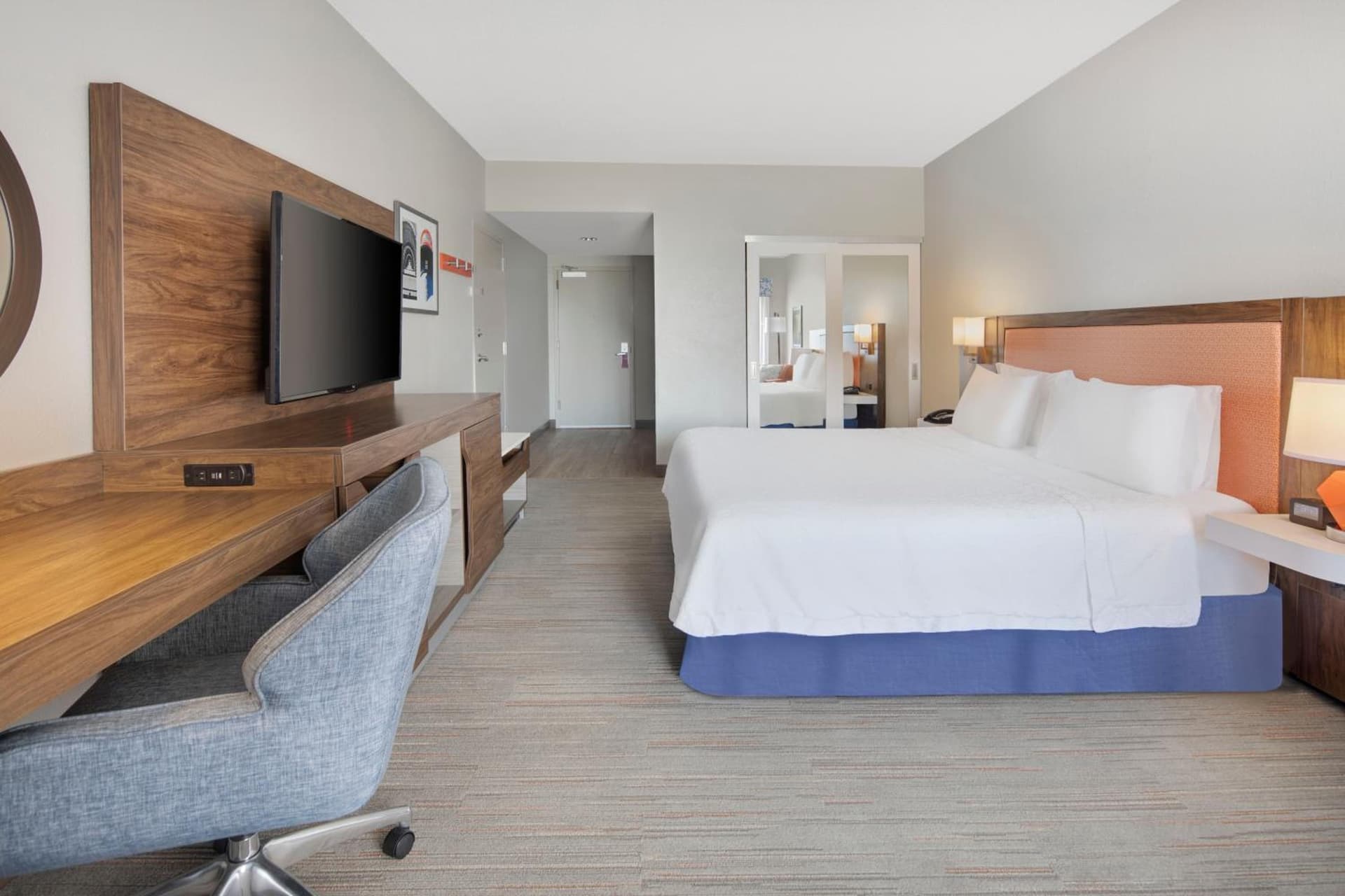 Hampton Inn & Suites St. Augustine-Vilano Beach interior in St. Augustine, FL — gallery photo 2