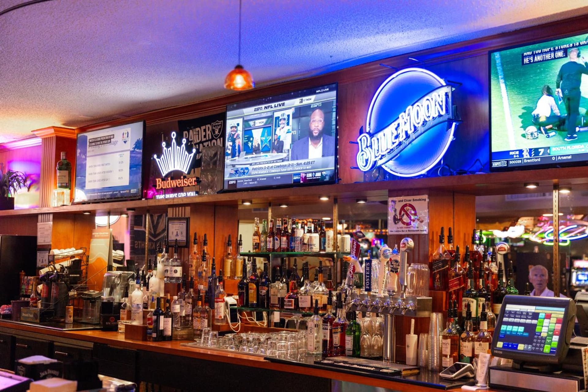 Mardi Gras Hotel & Casino gallery photo in Las Vegas, NV — image 35