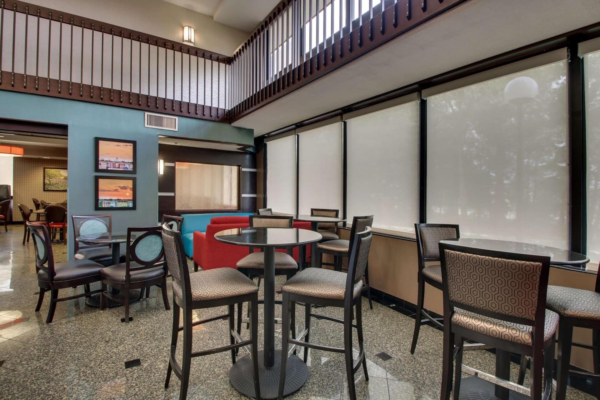 Heritage Inn & Suites The Woodlands, Trademark by Wyndham gallery photo in The Woodlands, TX — image 12