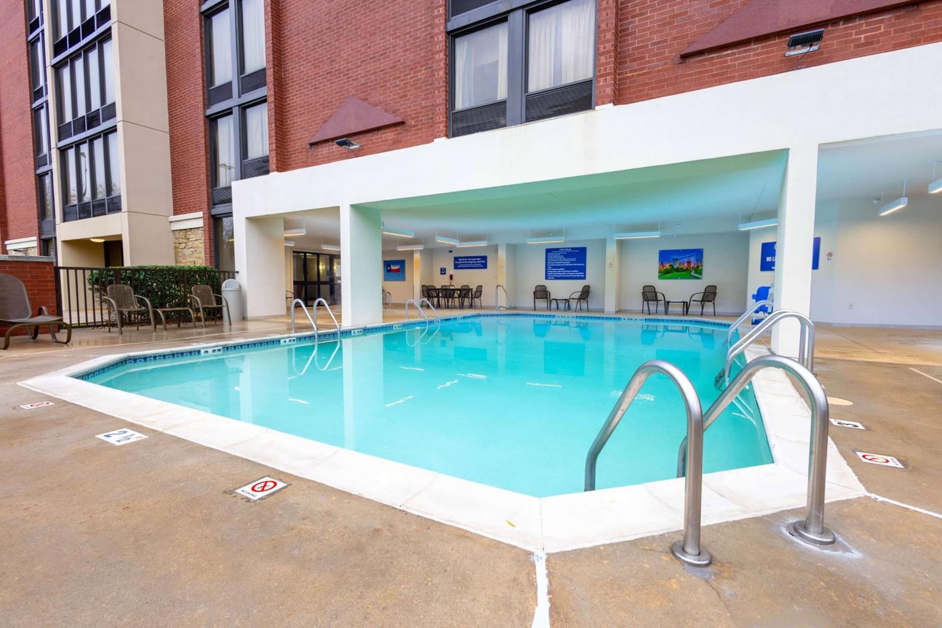Heritage Inn & Suites The Woodlands, Trademark by Wyndham gallery photo in The Woodlands, TX — image 21