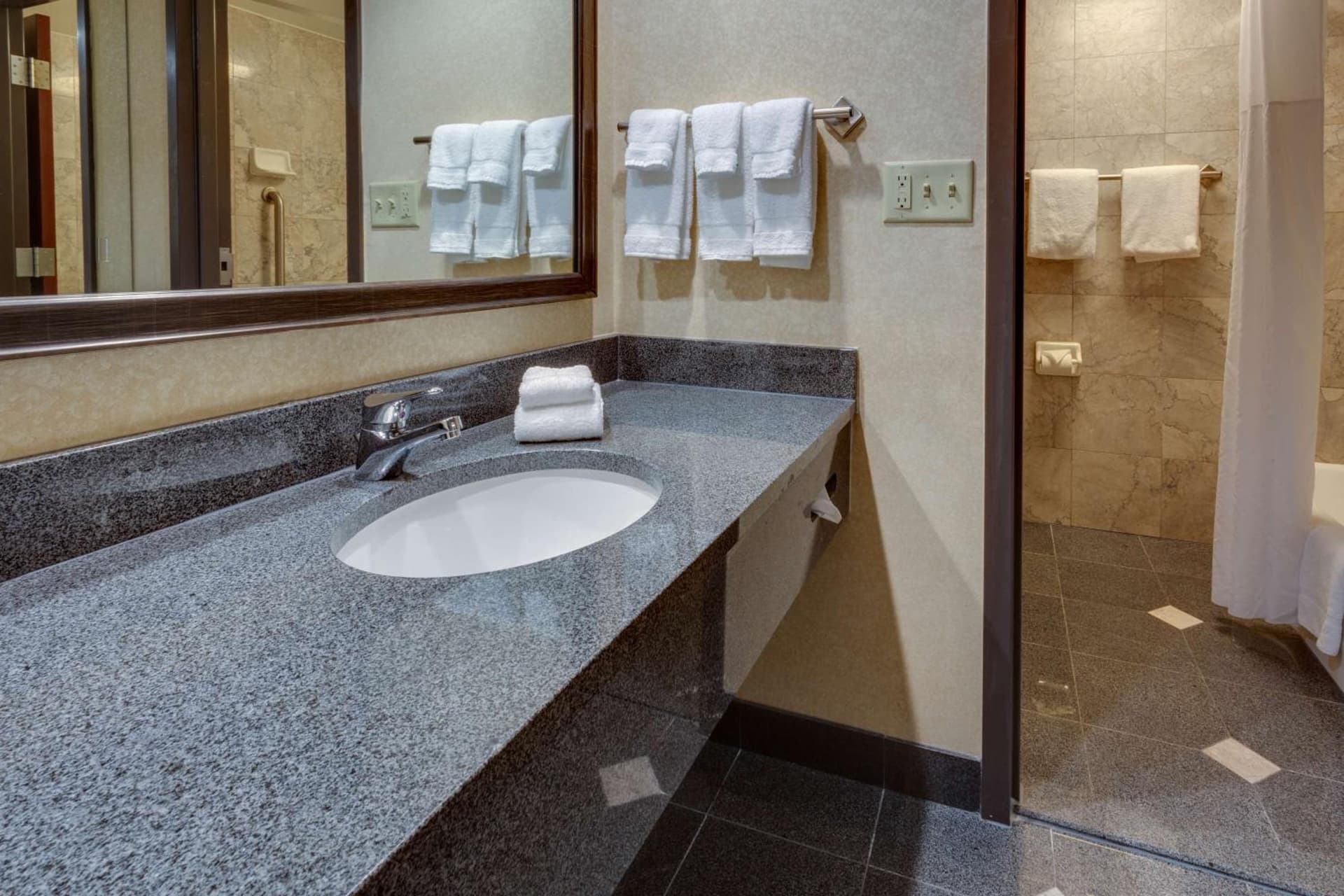 Drury Inn & Suites Memphis Southaven gallery photo in Horn Lake, MS — image 16