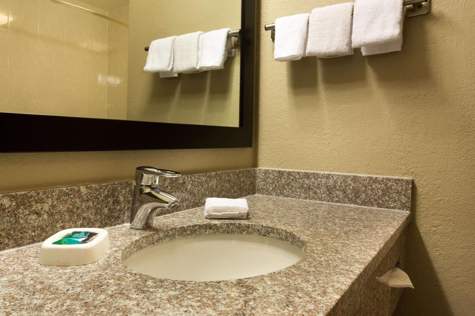 Drury Inn & Suites Cincinnati Sharonville gallery photo in Sharonville, OH — image 10