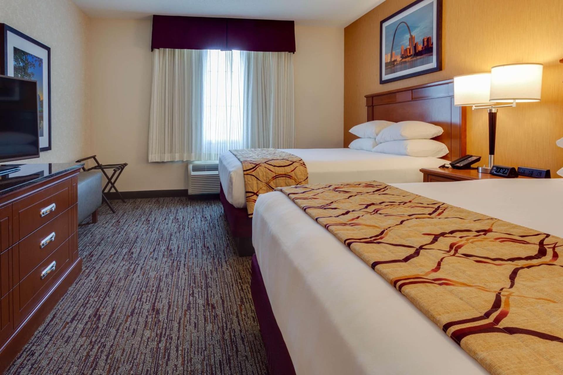 Drury Inn & Suites St. Louis Forest Park gallery photo in Saint Louis, MO — image 15