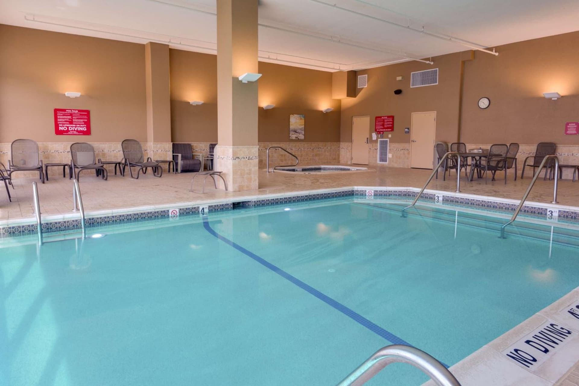 Drury Inn & Suites St. Louis Forest Park gallery photo in Saint Louis, MO — image 20