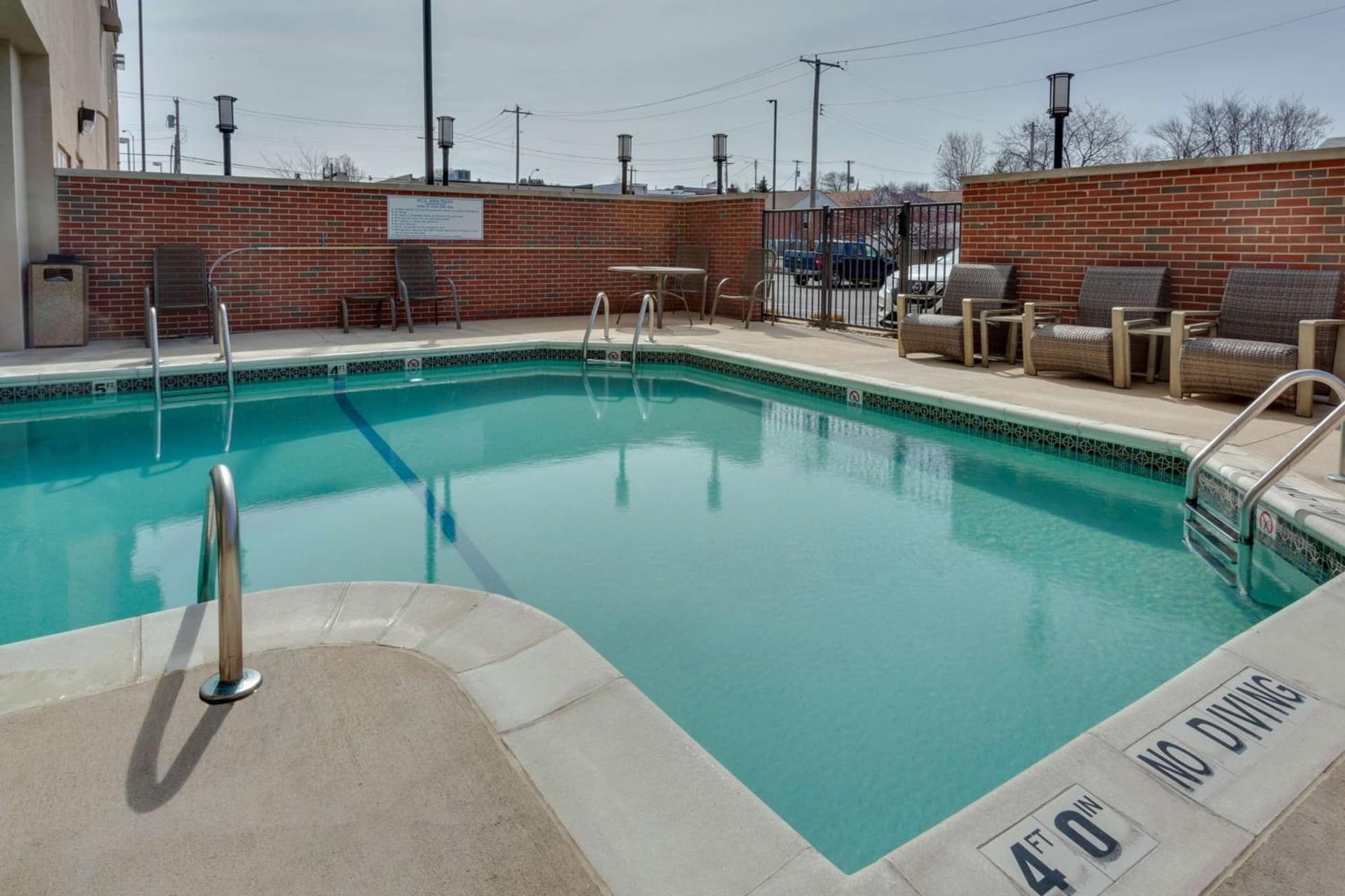 Drury Inn & Suites St. Louis Forest Park gallery photo in Saint Louis, MO — image 5