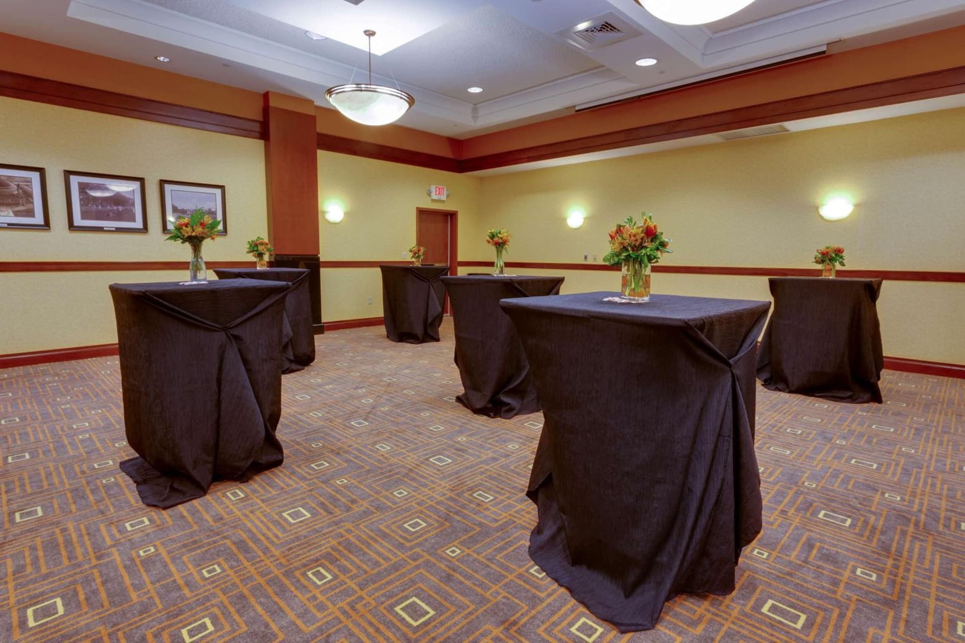 Drury Inn & Suites St. Louis Forest Park gallery photo in Saint Louis, MO — image 13