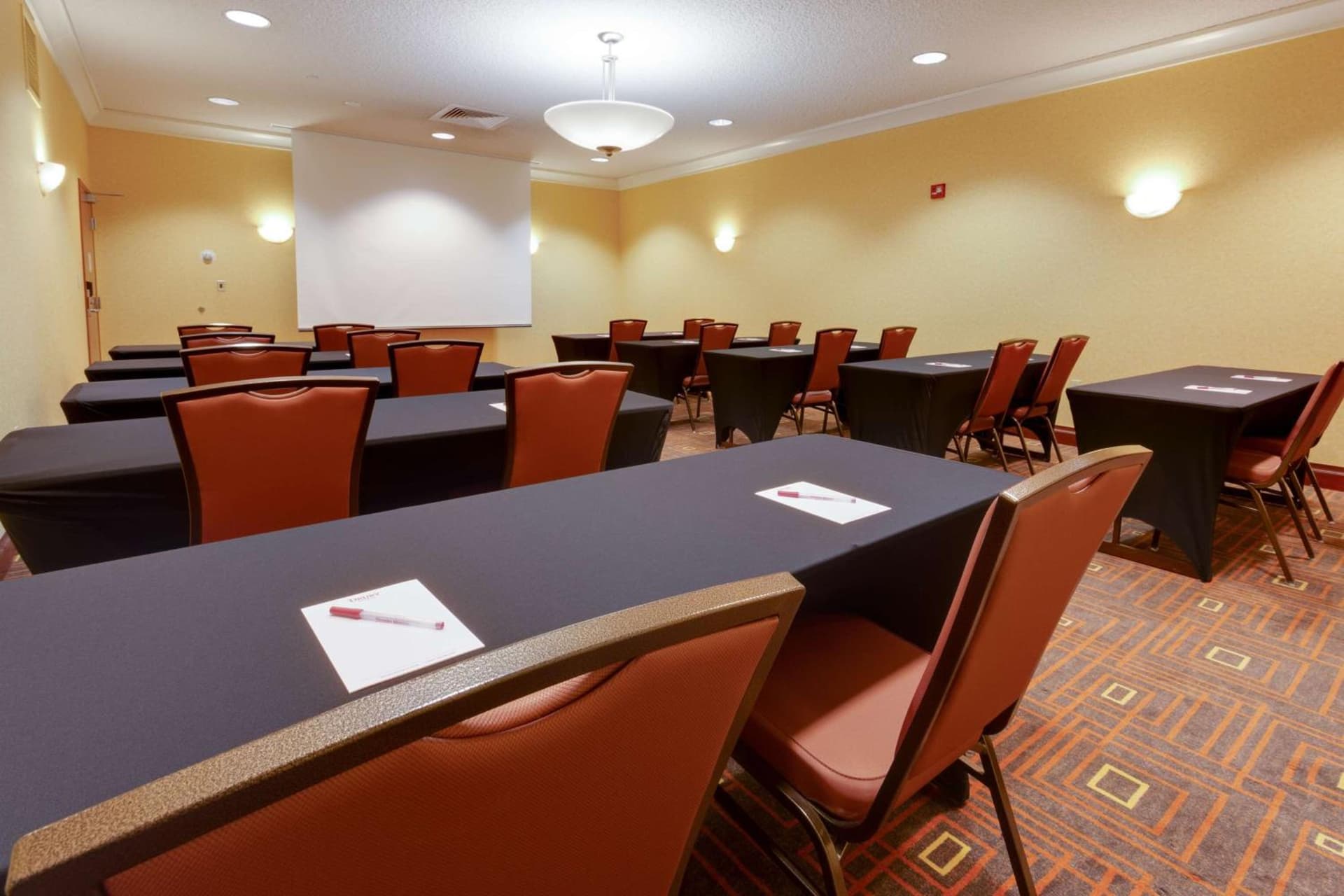 Drury Inn & Suites St. Louis Forest Park gallery photo in Saint Louis, MO — image 34