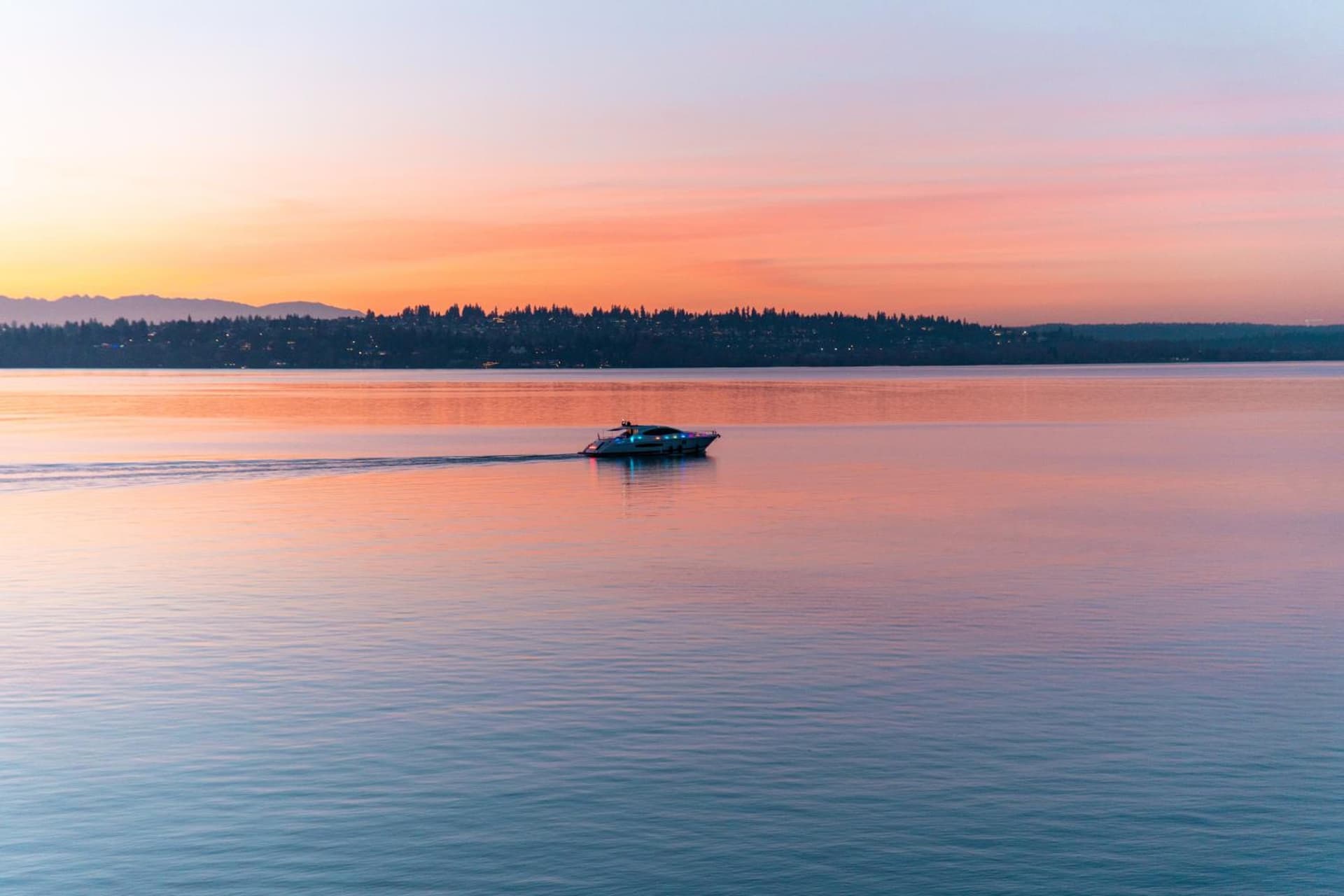 The Woodmark Hotel & Still Spa on Lake Washington gallery photo in Kirkland, WA — image 26