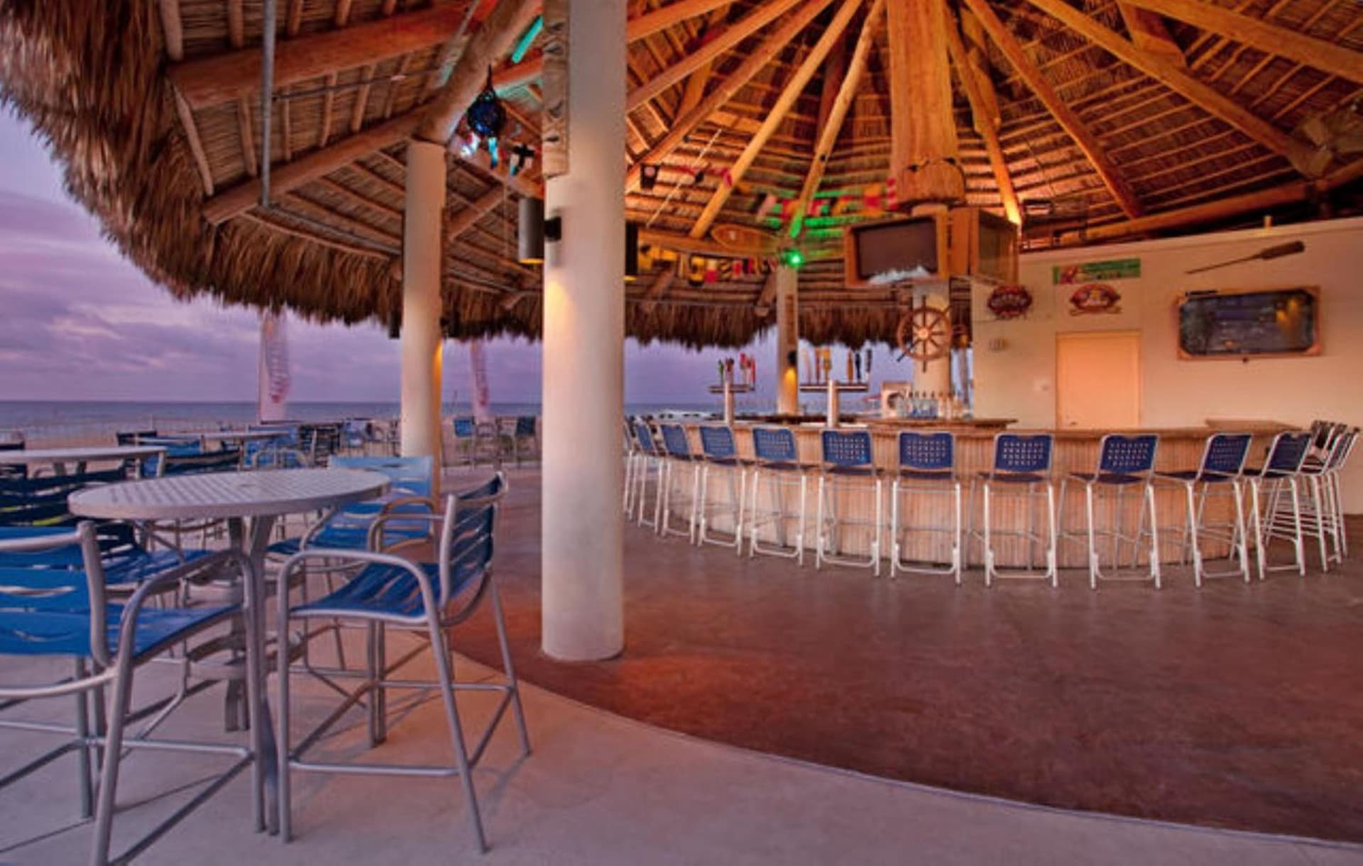 Holiday Inn Resort Pensacola Beach Gulf Front by IHG gallery photo in Pensacola Beach, FL — image 35