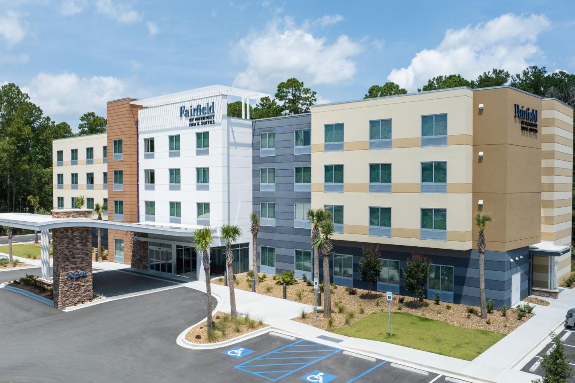 Fairfield by Marriott Inn & Suites Hardeeville I-95 North interior in Hardeeville, SC — gallery photo 2