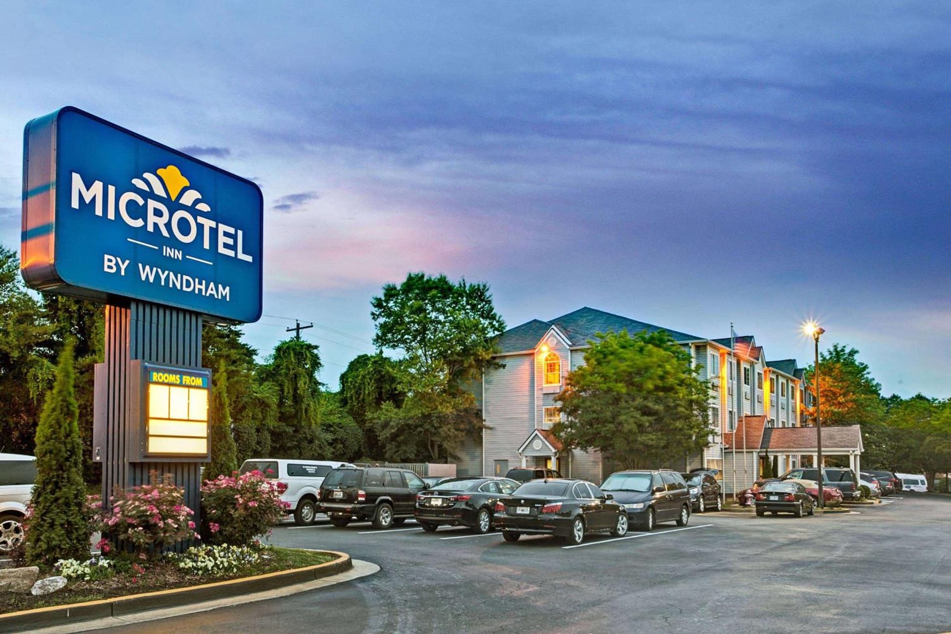 Microtel Inn by Wyndham Atlanta Airport featured exterior or lobby in Atlanta, GA — similar hotel