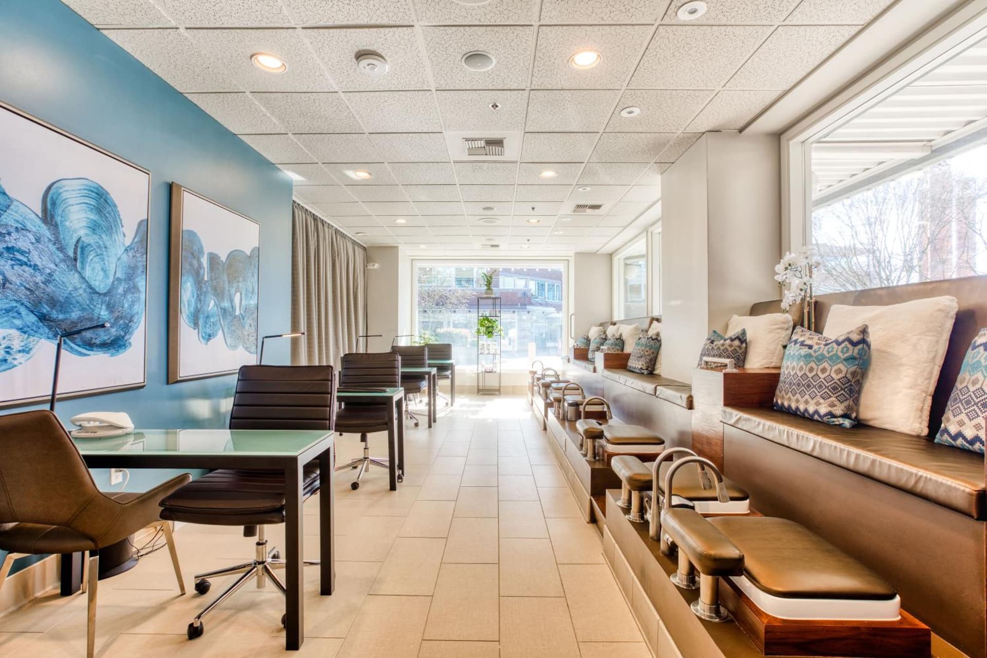 The Woodmark Hotel & Still Spa on Lake Washington gallery photo in Kirkland, WA — image 39