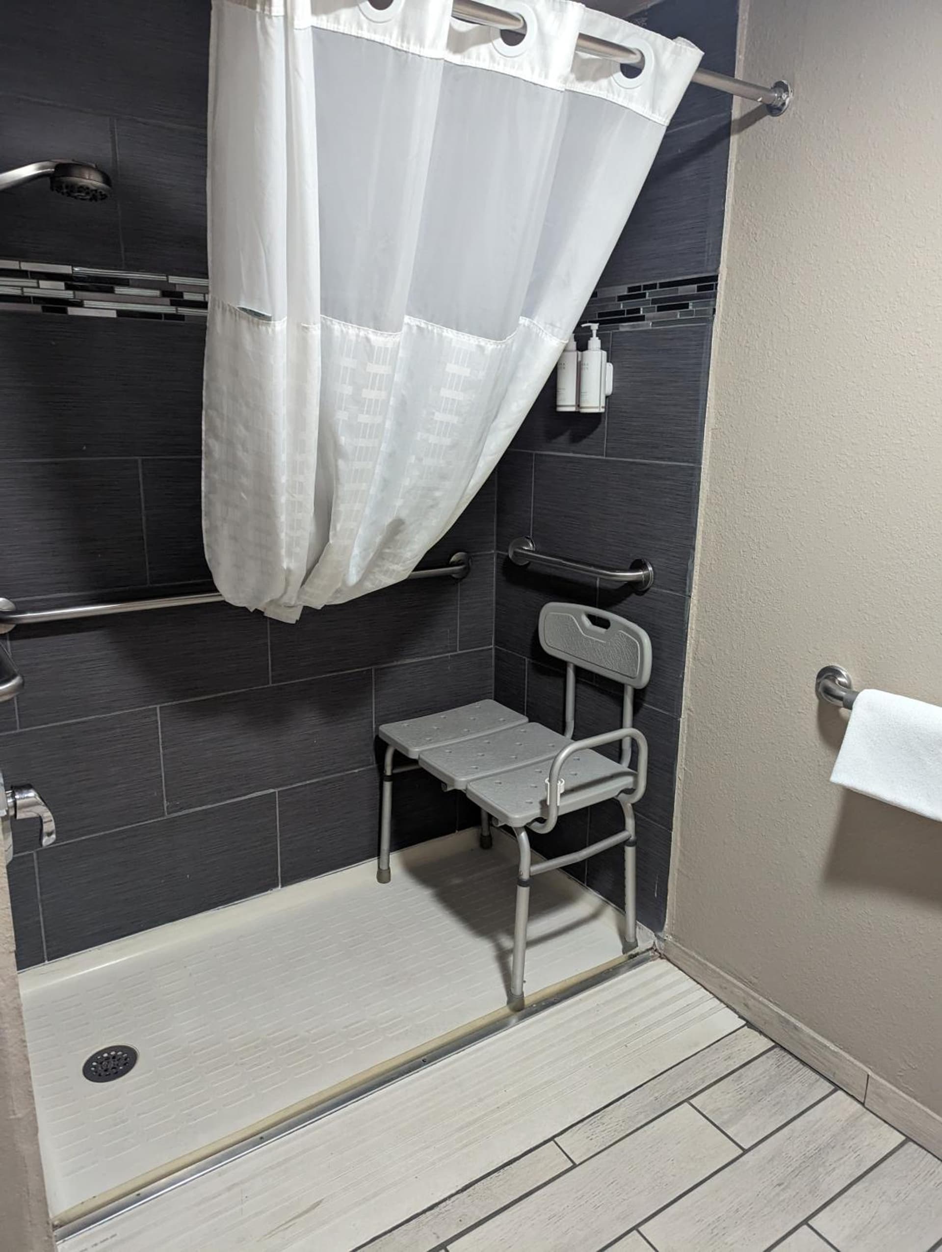 Travelodge by Wyndham Pueblo gallery photo in Pueblo, CO — image 11
