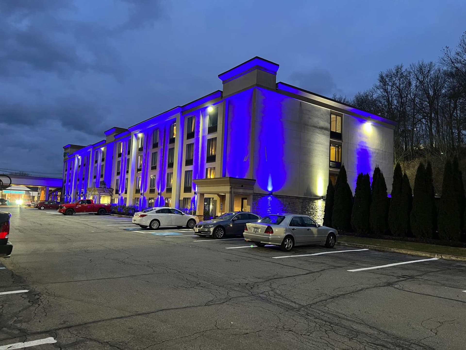Comfort Inn & Suites Danbury-Bethel — hotel in Danbury, Connecticut