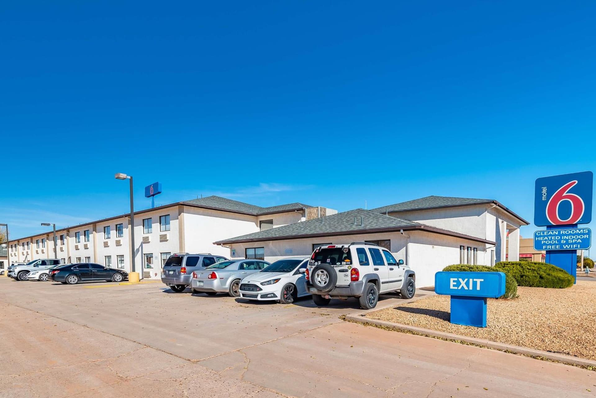 Motel 6-Winslow, AZ interior in Winslow, AZ — gallery photo 2