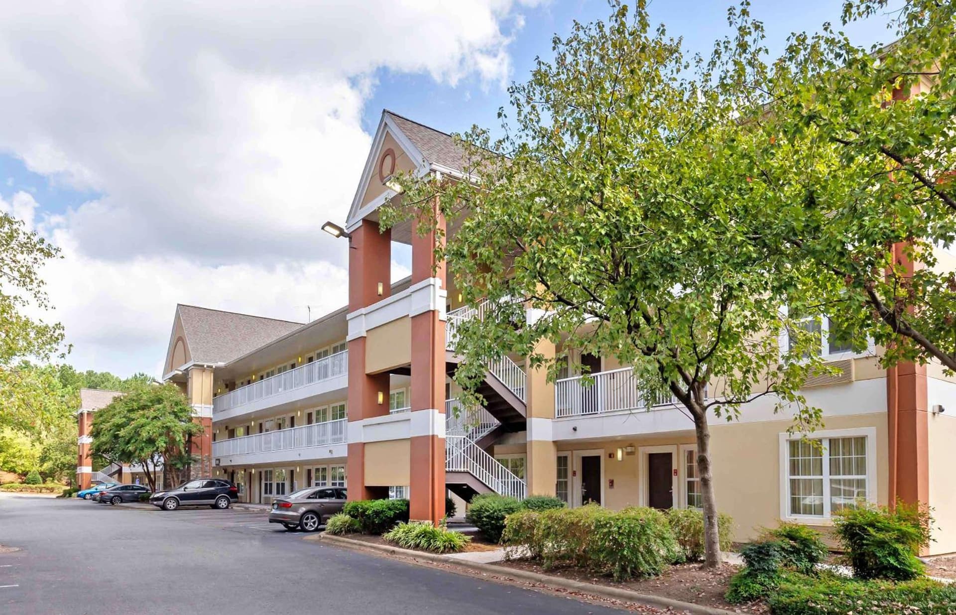 Extended Stay America Select Suites - Durham - University featured exterior or lobby in Durham, NC — similar hotel