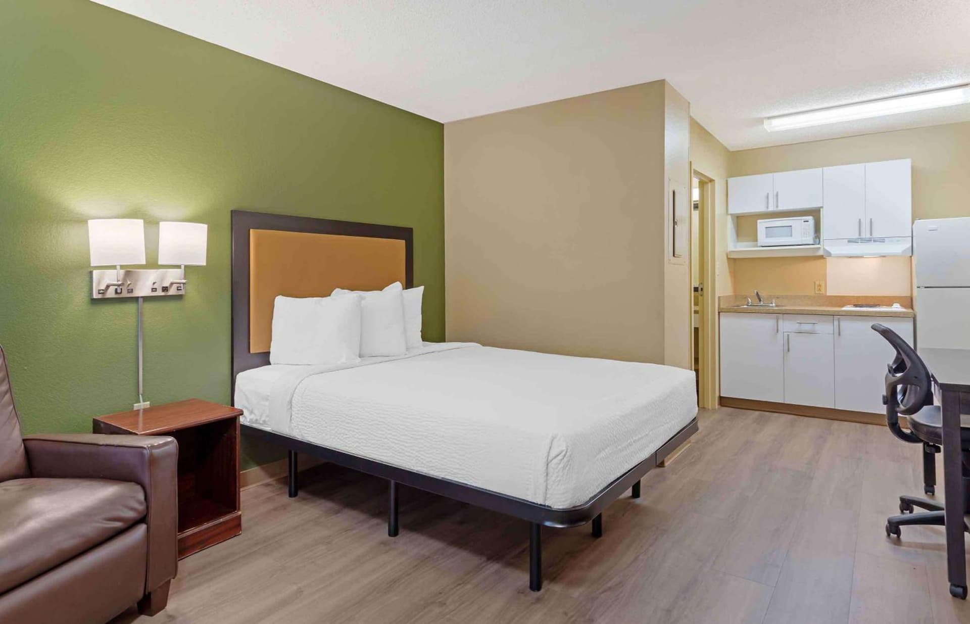 Extended Stay America Select Suites - Durham - University property views in Durham, NC — gallery photo 3
