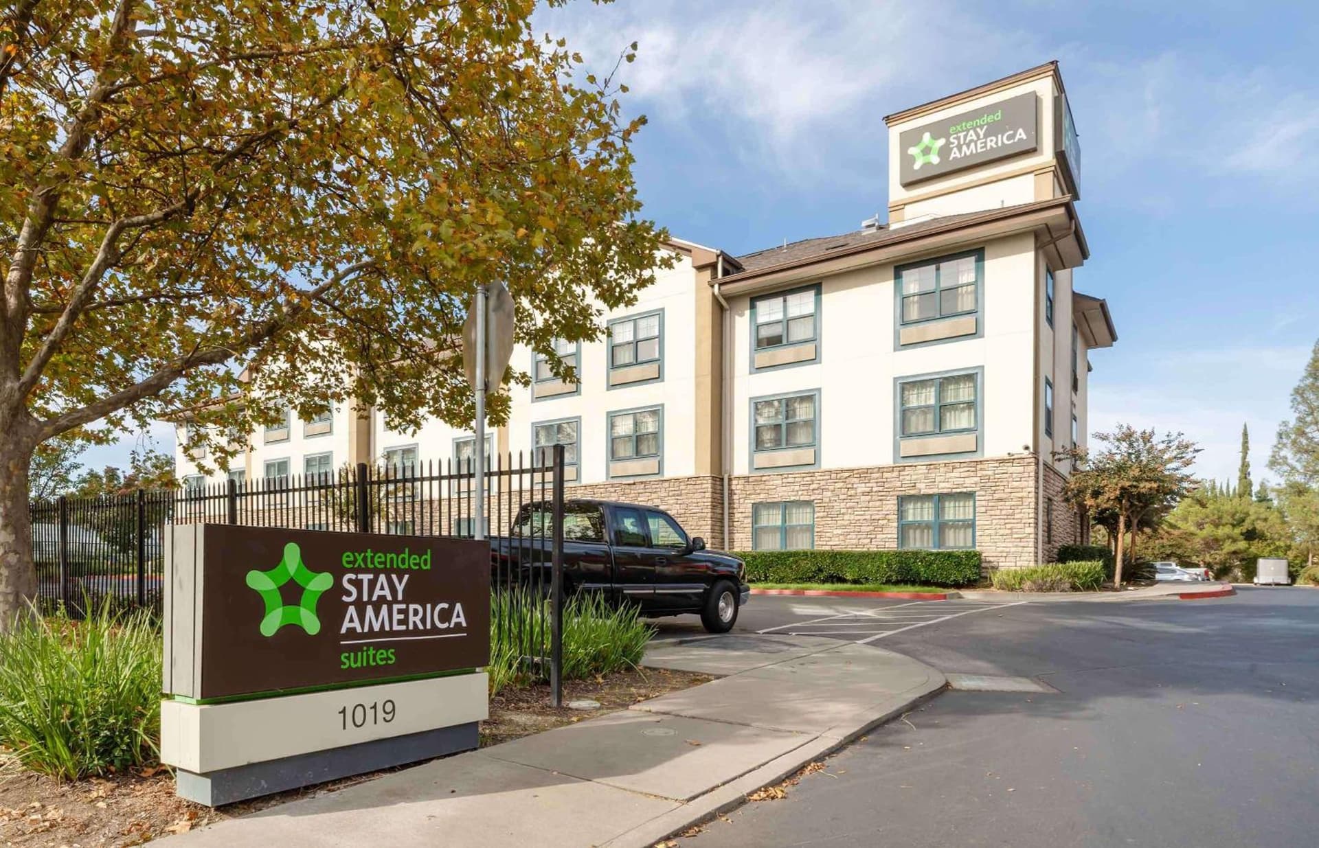 Extended Stay America Suites - Fairfield - Napa Valley featured exterior or lobby in Fairfield, CA — similar hotel
