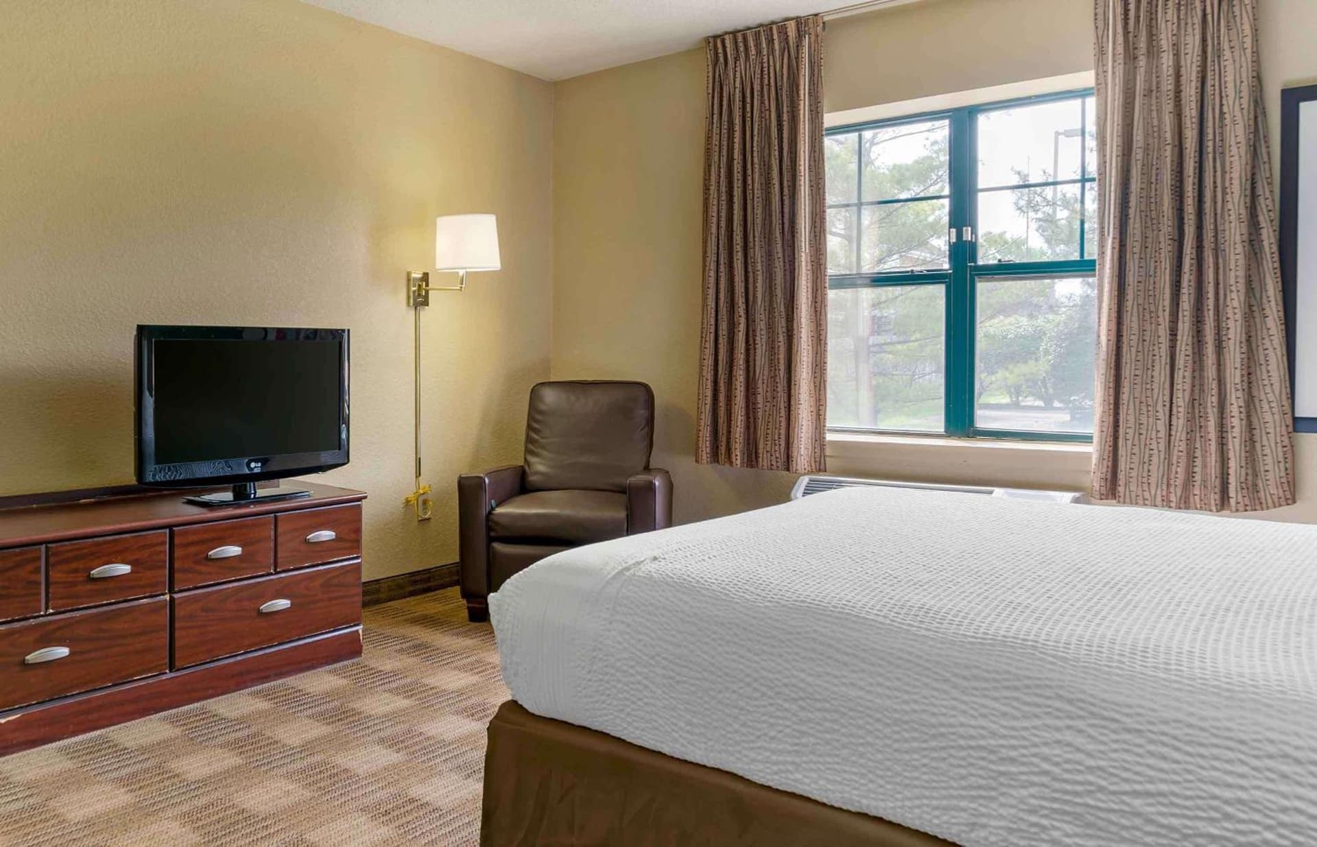 Extended Stay America Suites - Fairfield - Napa Valley gallery photo in Fairfield, CA — image 46