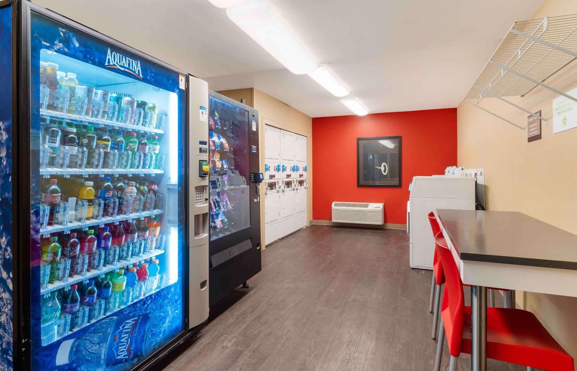 Extended Stay America Suites - Fairfield - Napa Valley gallery photo in Fairfield, CA — image 9
