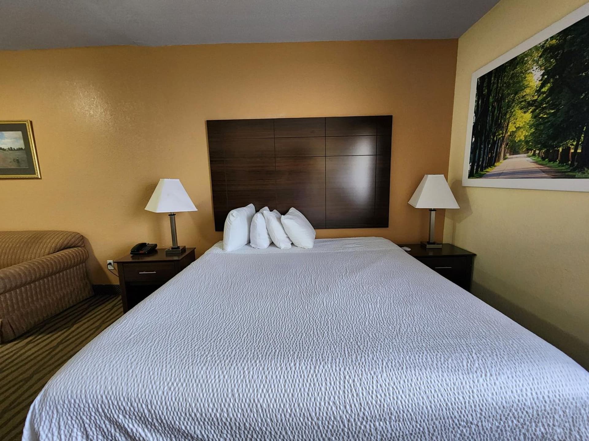 Studio 6 Suites Pasadena, TX property views in Pasadena, TX — gallery photo 3