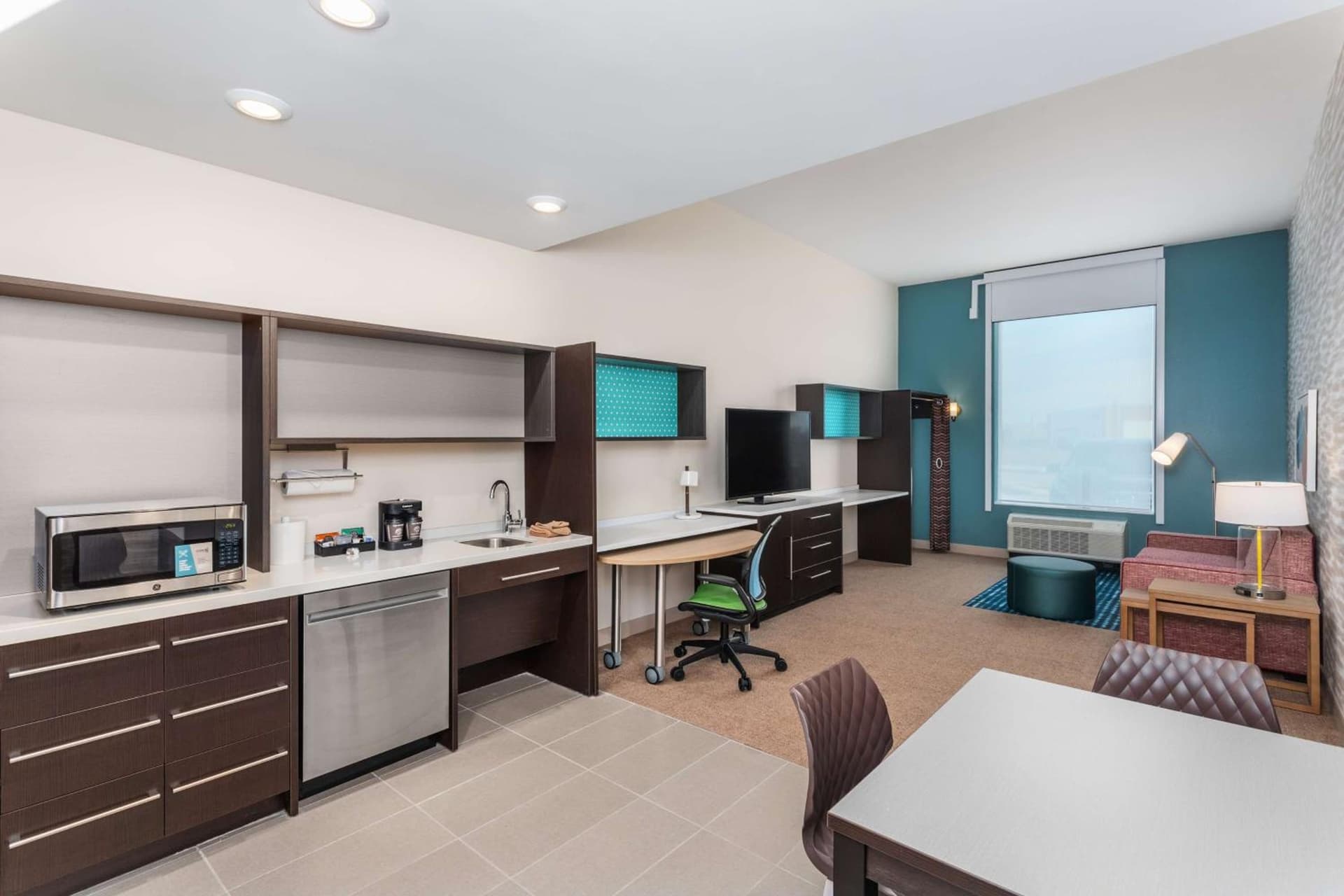 Home2 Suites By Hilton Cedar Rapids Westdale interior in Cedar Rapids, IA — gallery photo 2