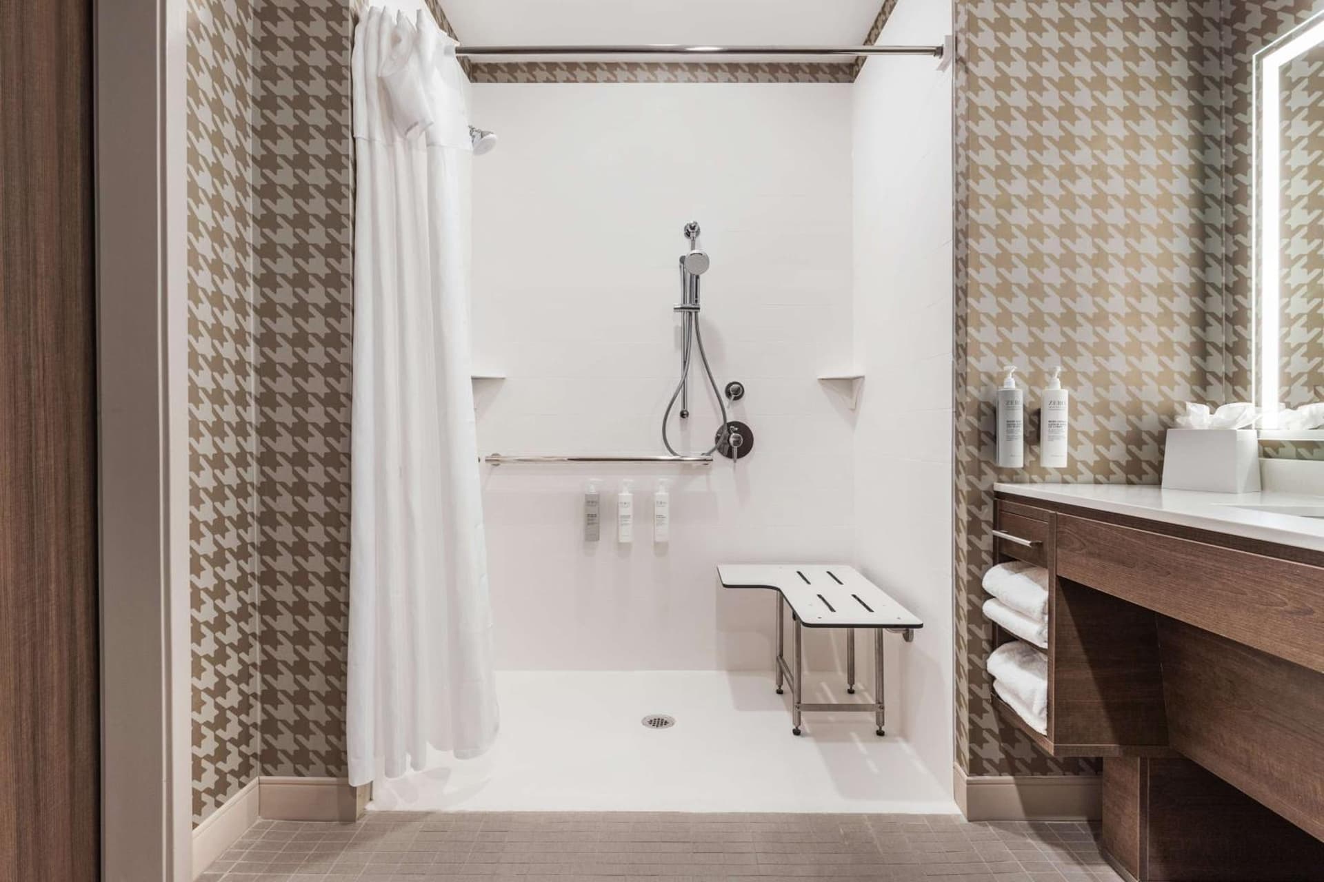 Home2 Suites By Hilton Cedar Rapids Westdale gallery photo in Cedar Rapids, IA — image 32