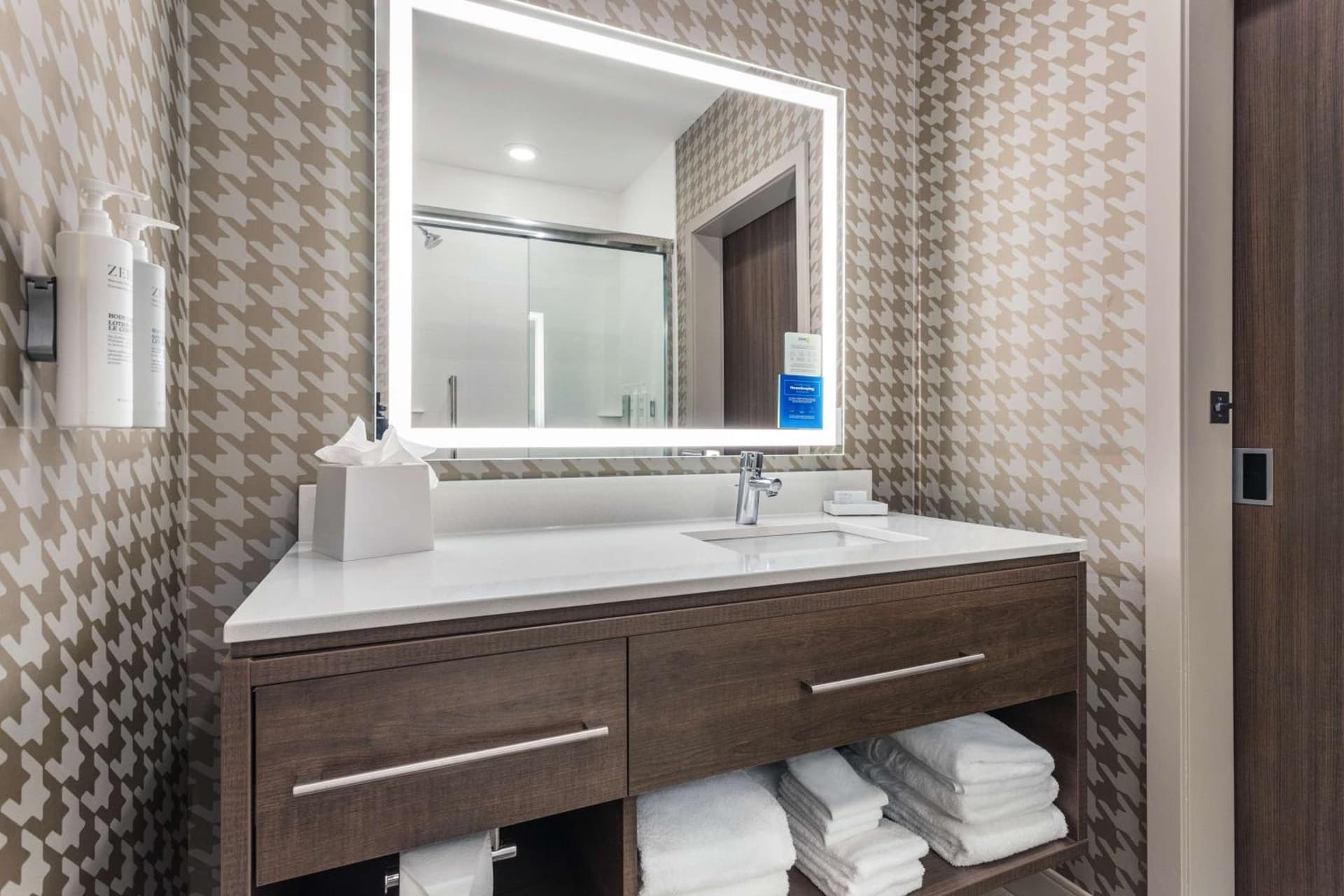 Home2 Suites By Hilton Cedar Rapids Westdale gallery photo in Cedar Rapids, IA — image 11