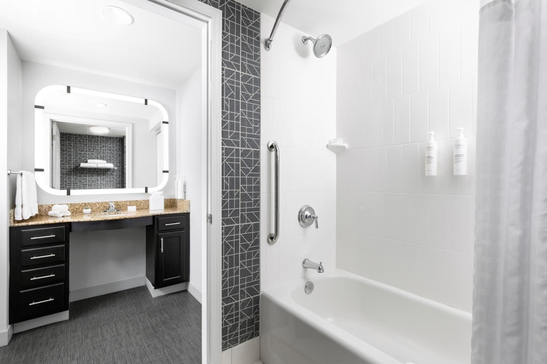 Homewood Suites by Hilton Manchester/Airport gallery photo in Manchester, NH — image 34