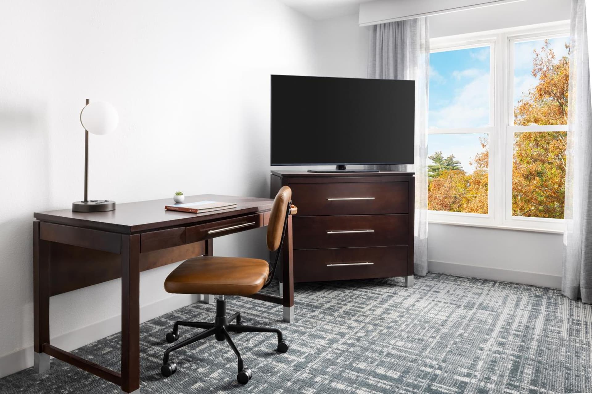 Homewood Suites by Hilton Manchester/Airport gallery photo in Manchester, NH — image 7