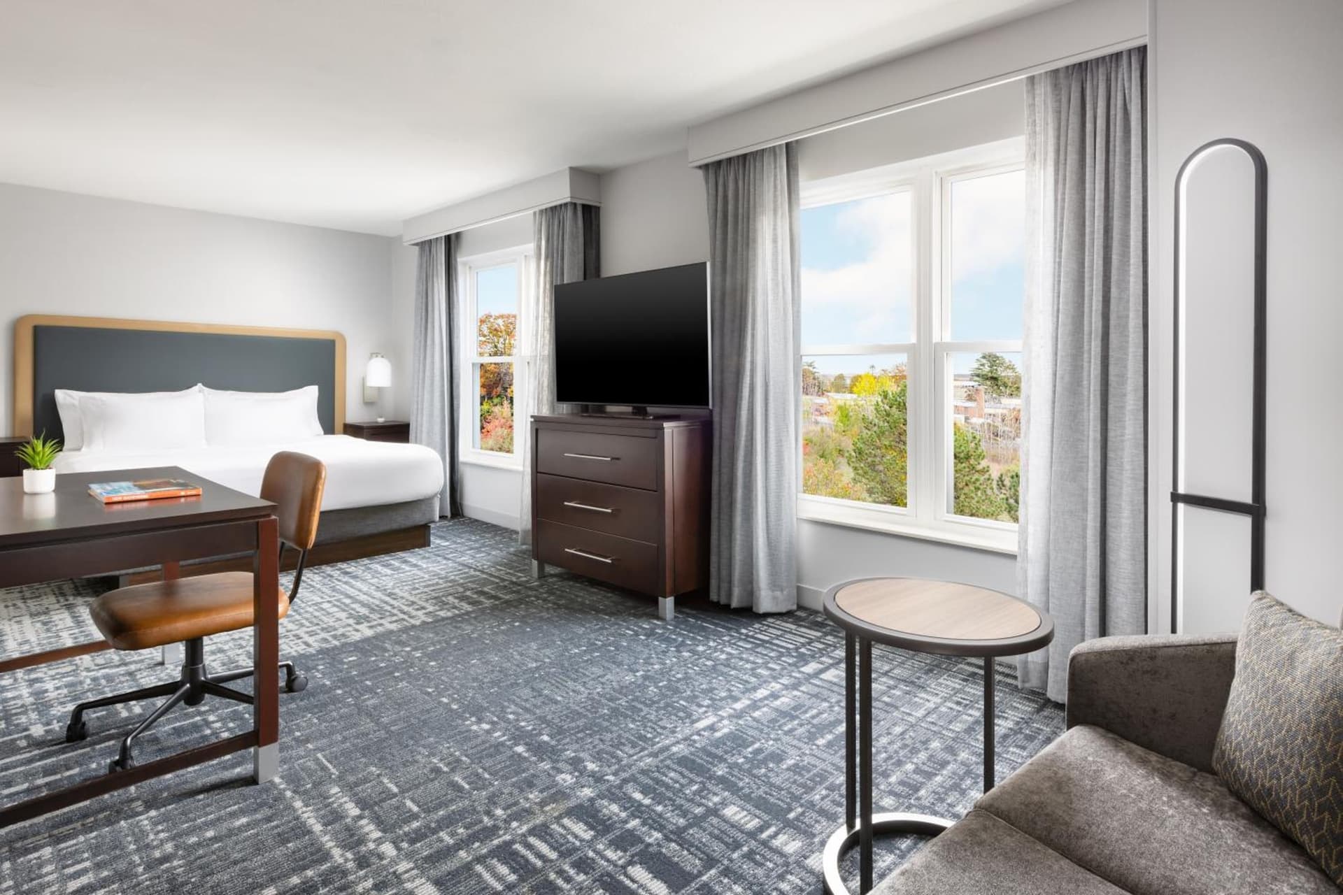 Homewood Suites by Hilton Manchester/Airport gallery photo in Manchester, NH — image 46