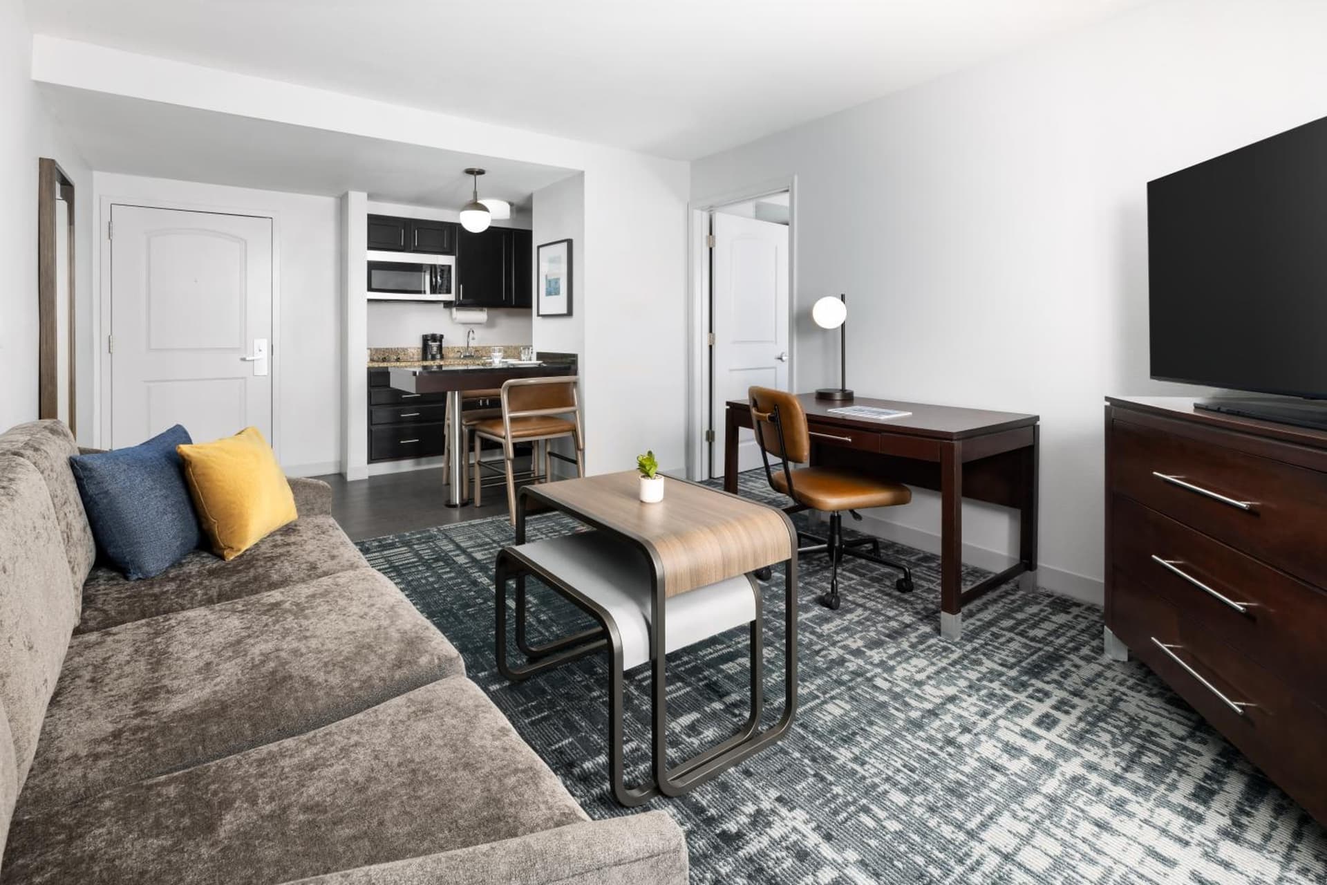 Homewood Suites by Hilton Manchester/Airport gallery photo in Manchester, NH — image 48