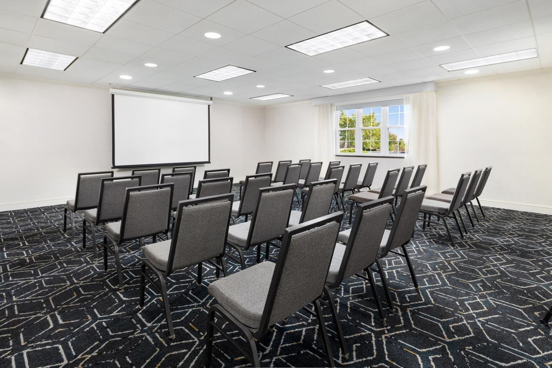 Homewood Suites by Hilton Manchester/Airport gallery photo in Manchester, NH — image 37