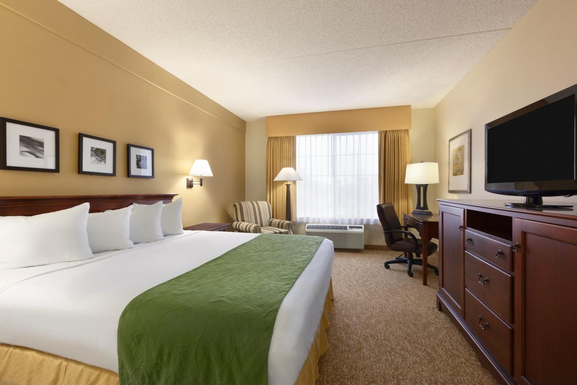 Country Inn & Suites by Radisson, Mesa, AZ property views in Mesa, AZ — gallery photo 3