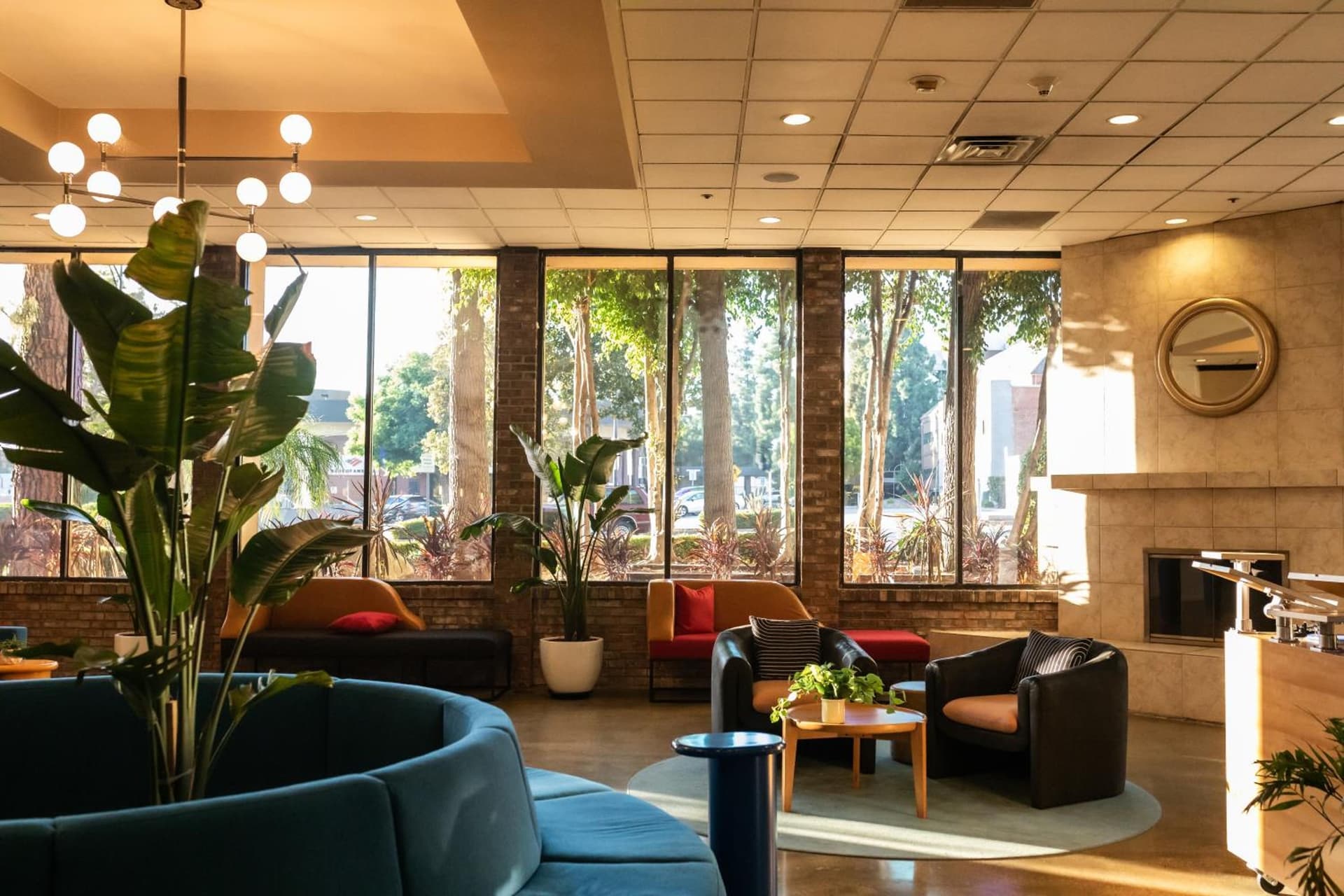 Hotel Burbank gallery photo in Burbank, CA — image 25