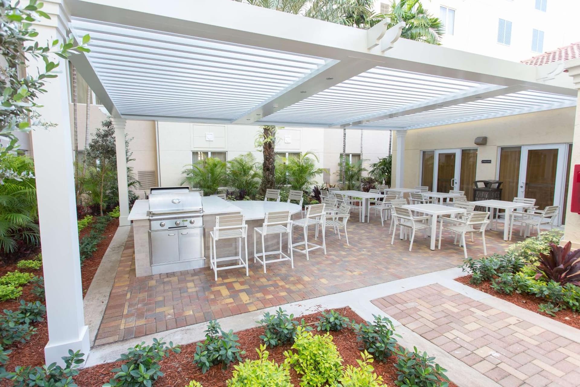 Homewood Suites by Hilton Palm Beach Gardens property views in Palm Beach Gardens, FL — gallery photo 3