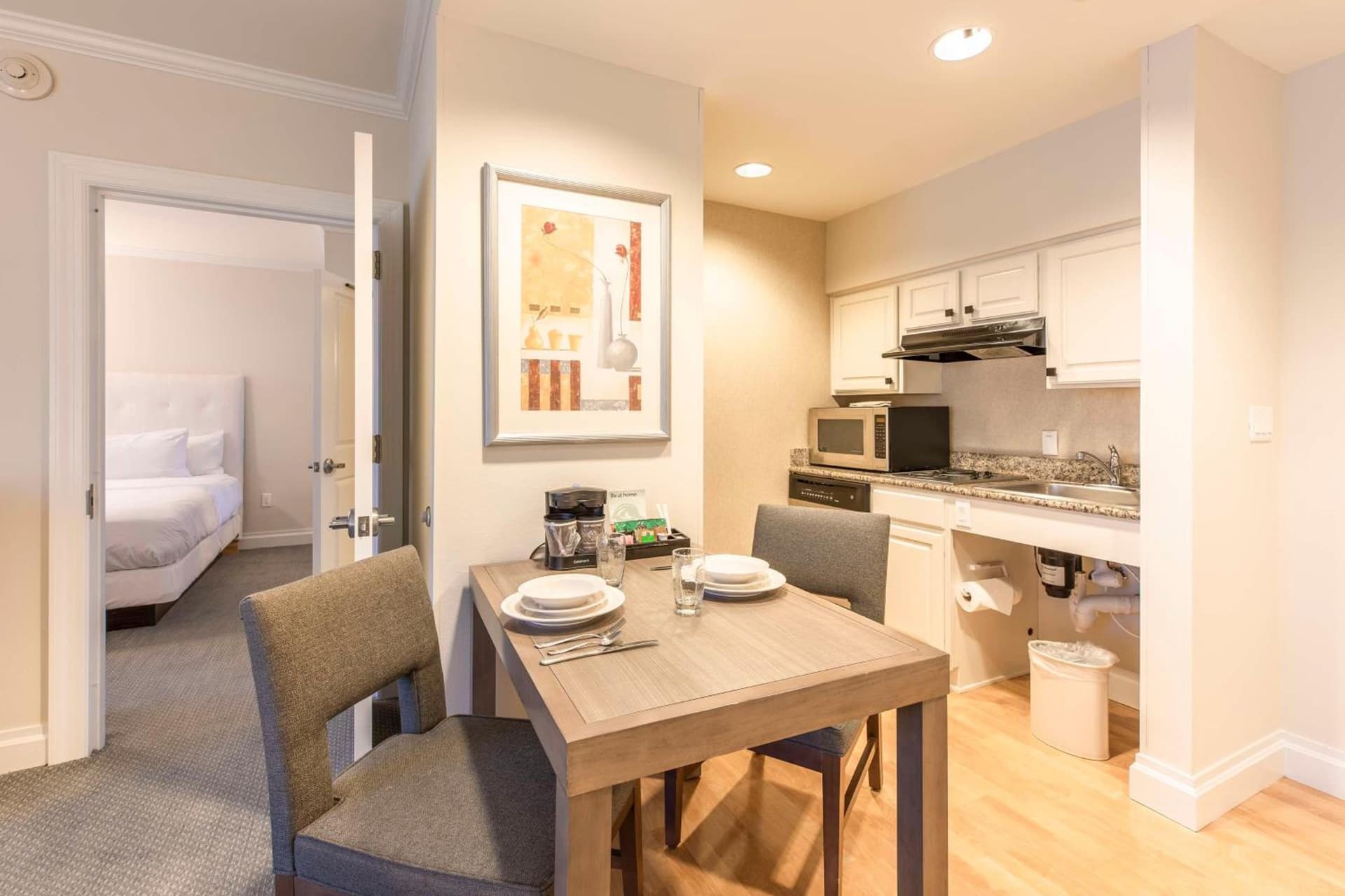 Homewood Suites by Hilton Palm Beach Gardens gallery photo in Palm Beach Gardens, FL — image 7